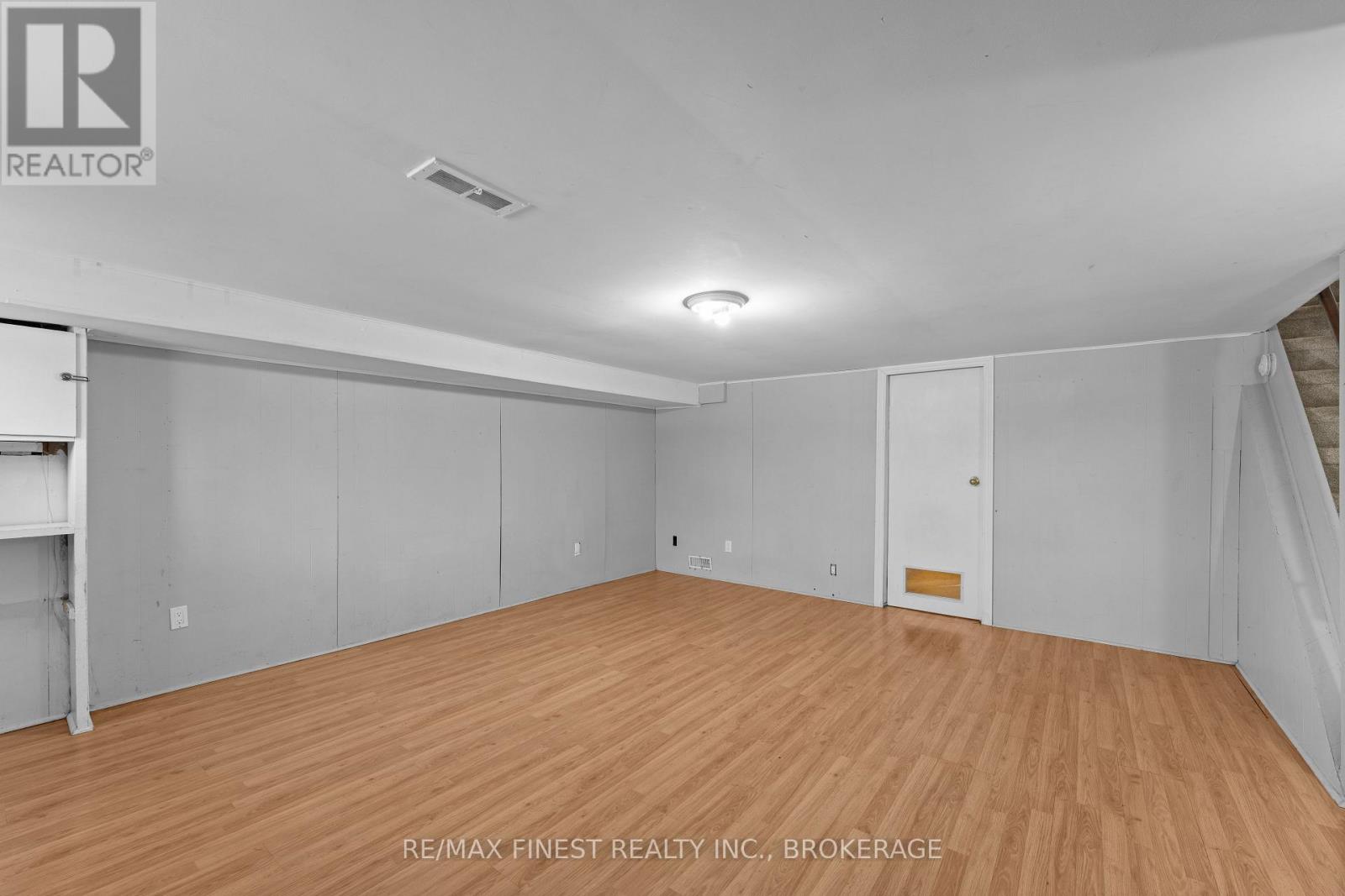 15 - 27 Addington Street, Loyalist, Ontario  K7N 1C6 - Photo 21 - X12546572