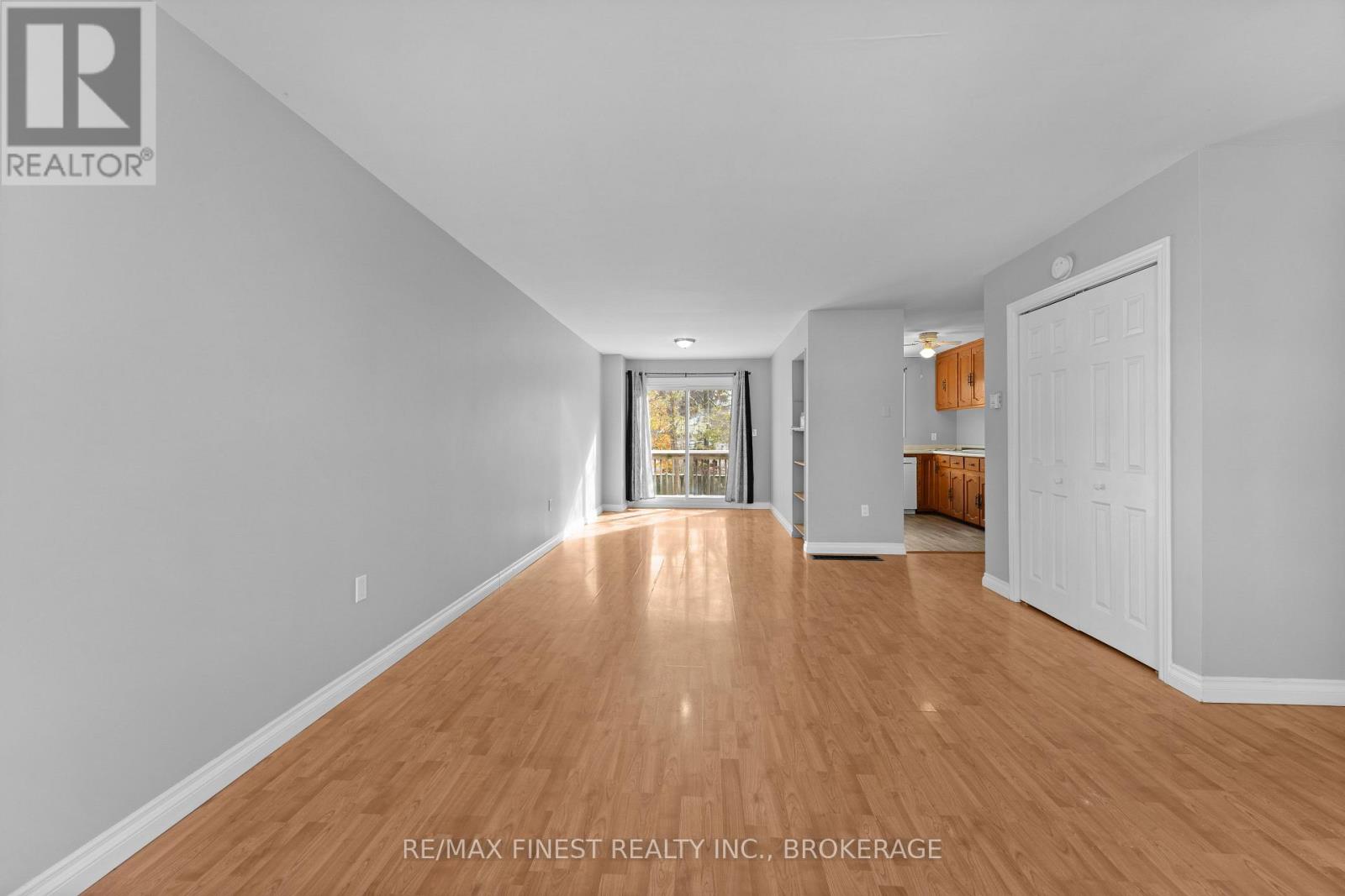 15 - 27 Addington Street, Loyalist, Ontario  K7N 1C6 - Photo 4 - X12546572