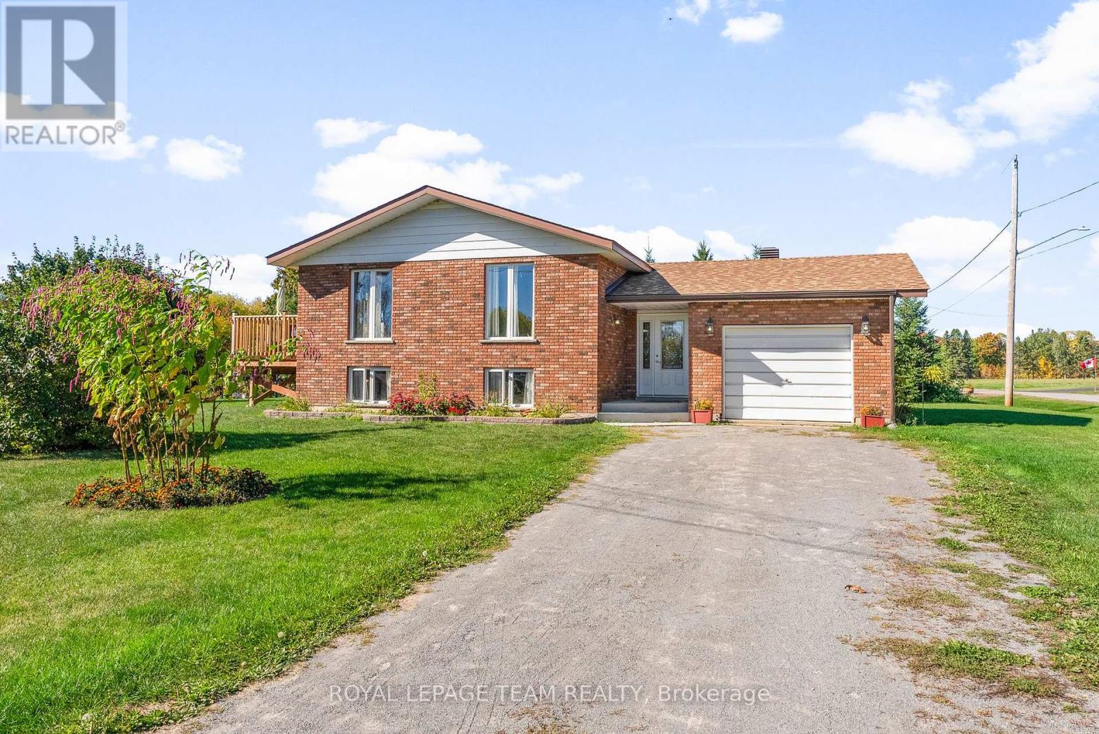 1932 GORE LINE, Whitewater Region, Ontario