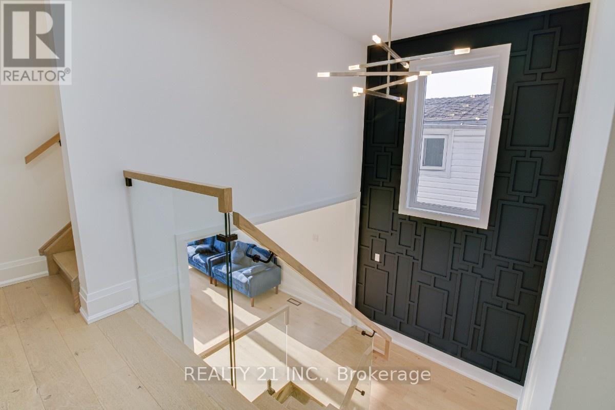 83 Kalmar Avenue, Toronto, Ontario M1N 3G5 - Photo 11 - E12544760