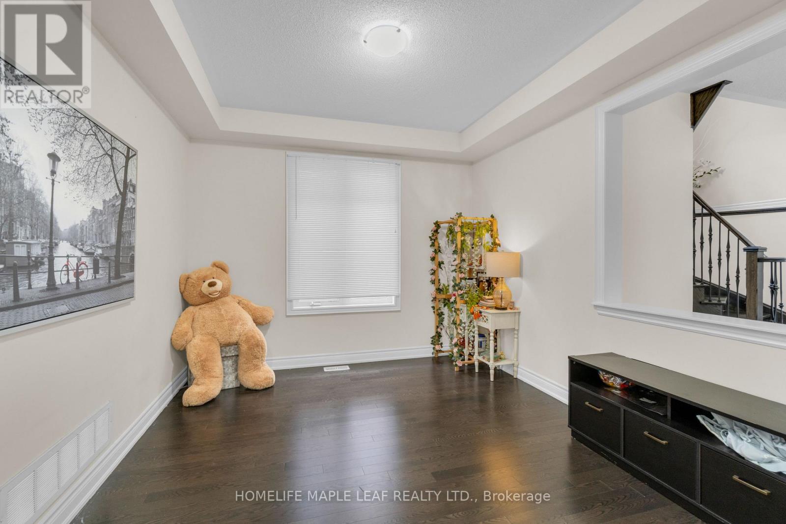 51 Hanbury Crescent, Brampton, Ontario  L6X 5N8 - Photo 15 - W12546226