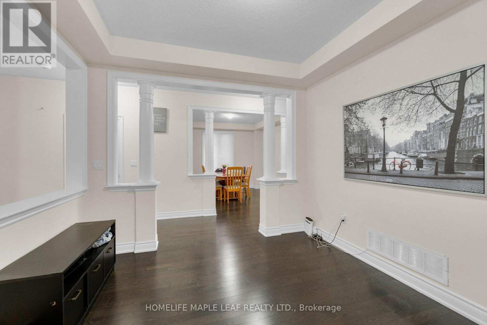 51 Hanbury Crescent, Brampton, Ontario  L6X 5N8 - Photo 16 - W12546226