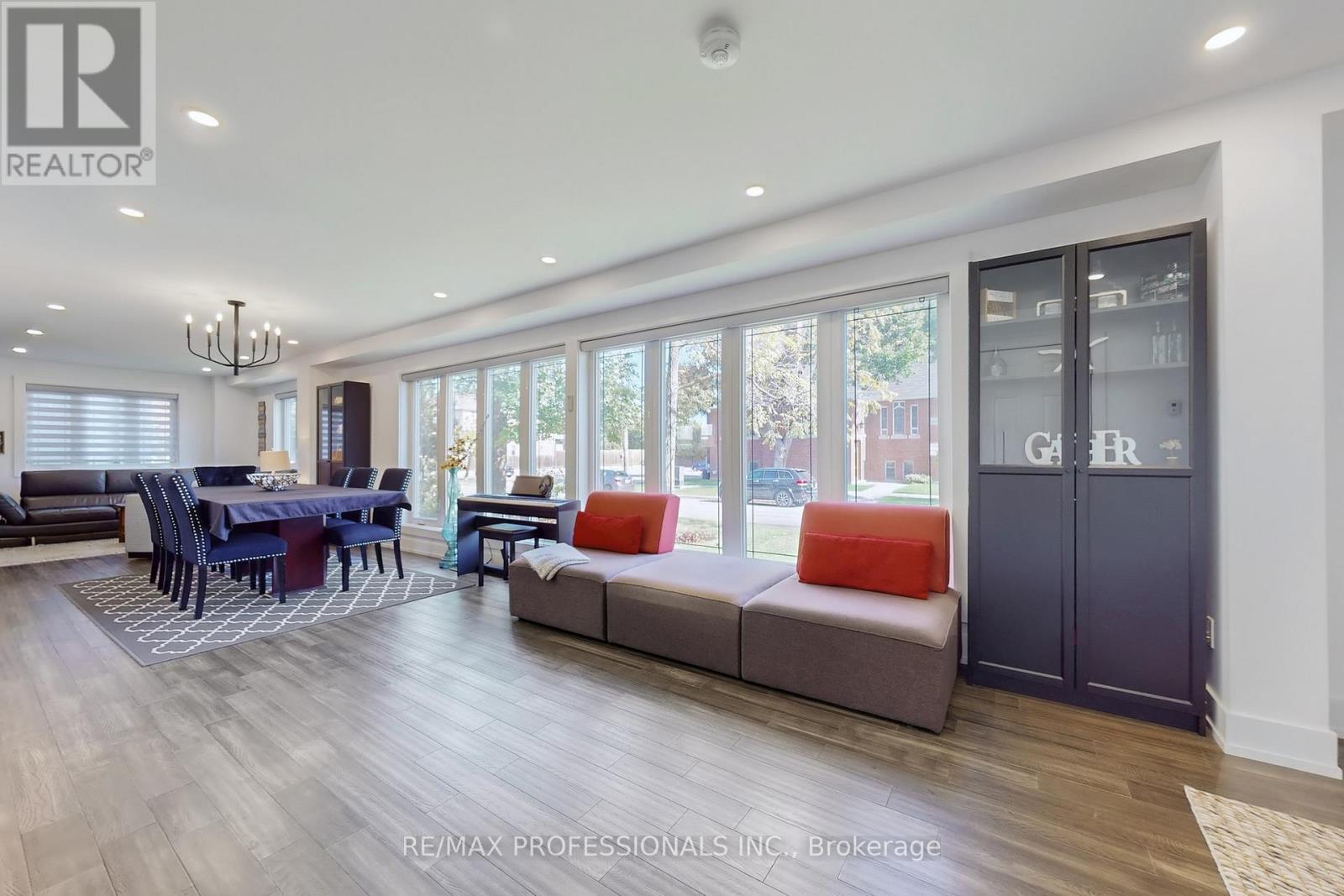 Main & 2nd Floor - 4 Martin Grove Road, Toronto, Ontario  M9B 4J9 - Photo 3 - W12546268