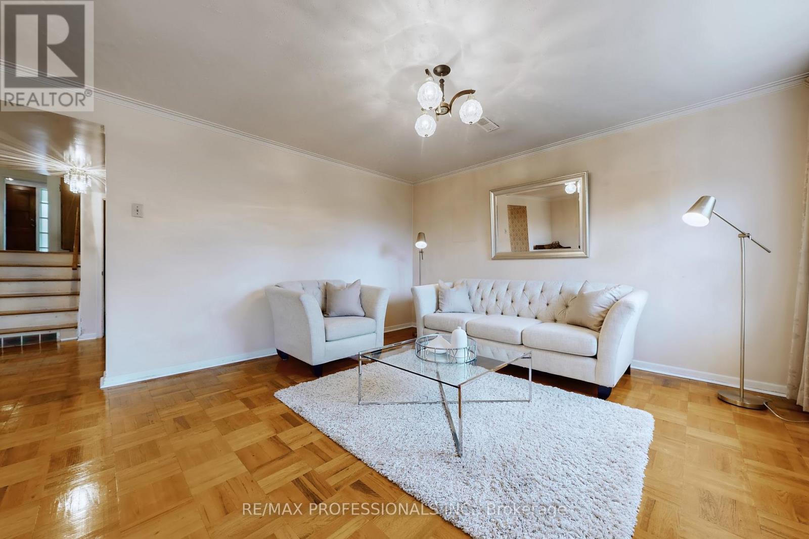 10 Crestridge Heights Road, Toronto, Ontario  M9P 1A4 - Photo 15 - W12546274