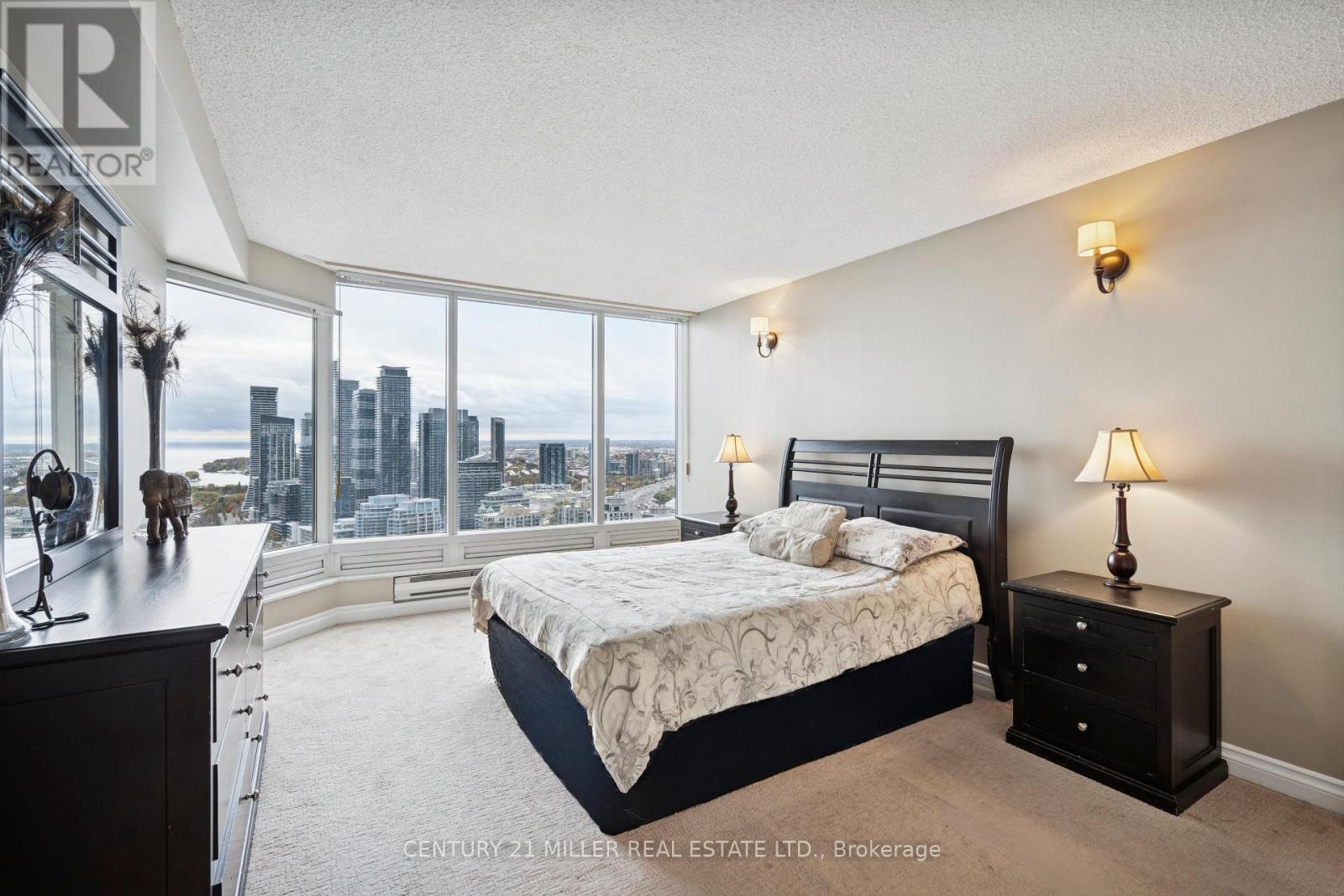 4009 - 1 Palace Pier Court, Toronto, Ontario M8V 3W9 - Photo 15 - W12546290
