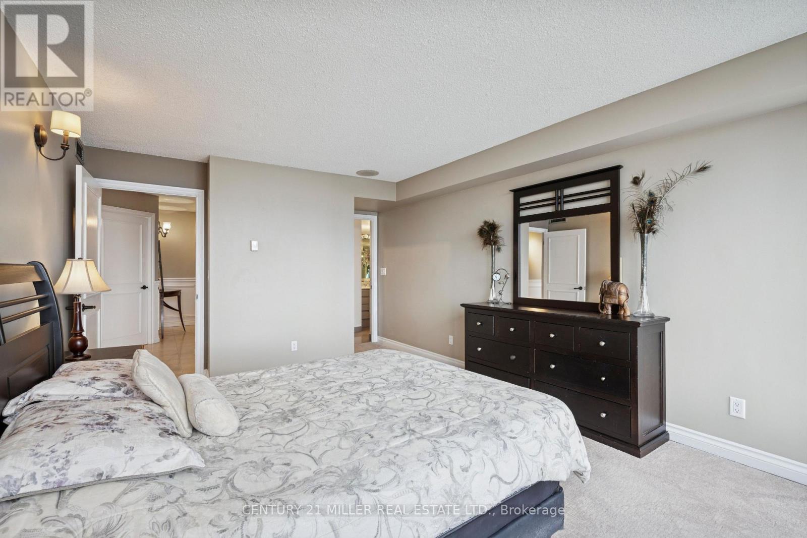 4009 - 1 Palace Pier Court, Toronto, Ontario M8V 3W9 - Photo 16 - W12546290