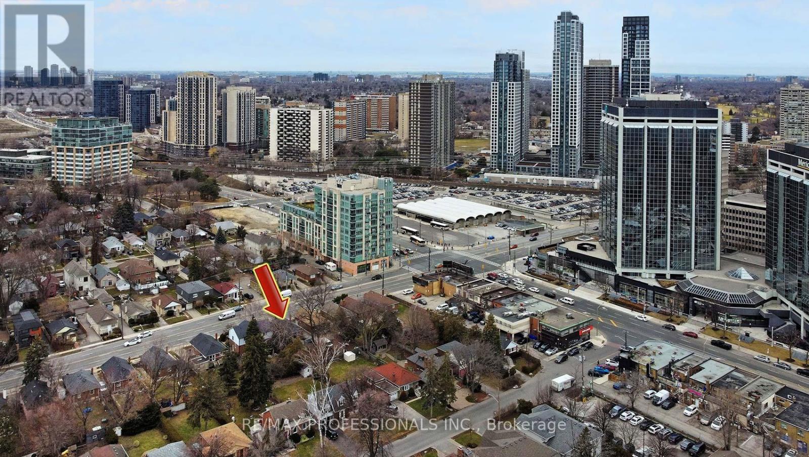 1213 Islington Avenue, Toronto, Ontario  M8Z 4T2 - Photo 24 - W12546300