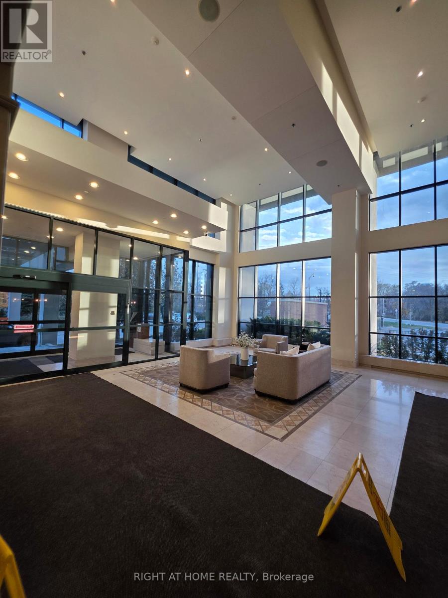 508 - 100 John Street, Brampton, Ontario  L6W 0A8 - Photo 14 - W12546302