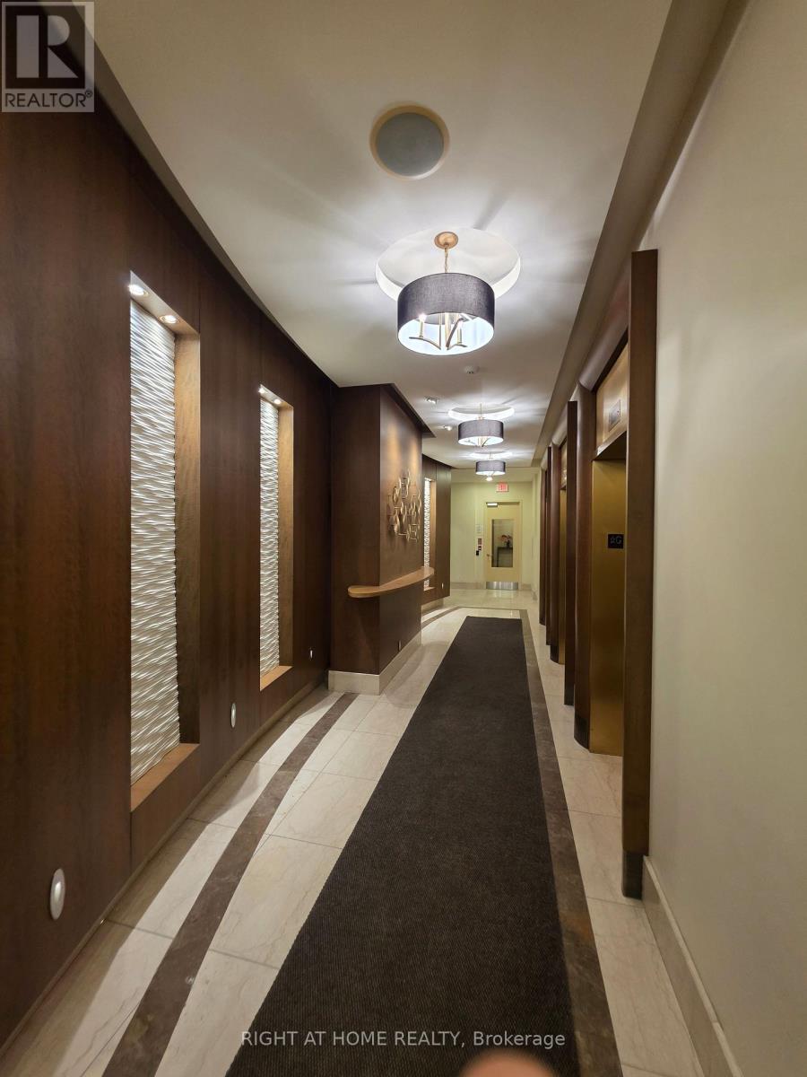 508 - 100 John Street, Brampton, Ontario  L6W 0A8 - Photo 15 - W12546302