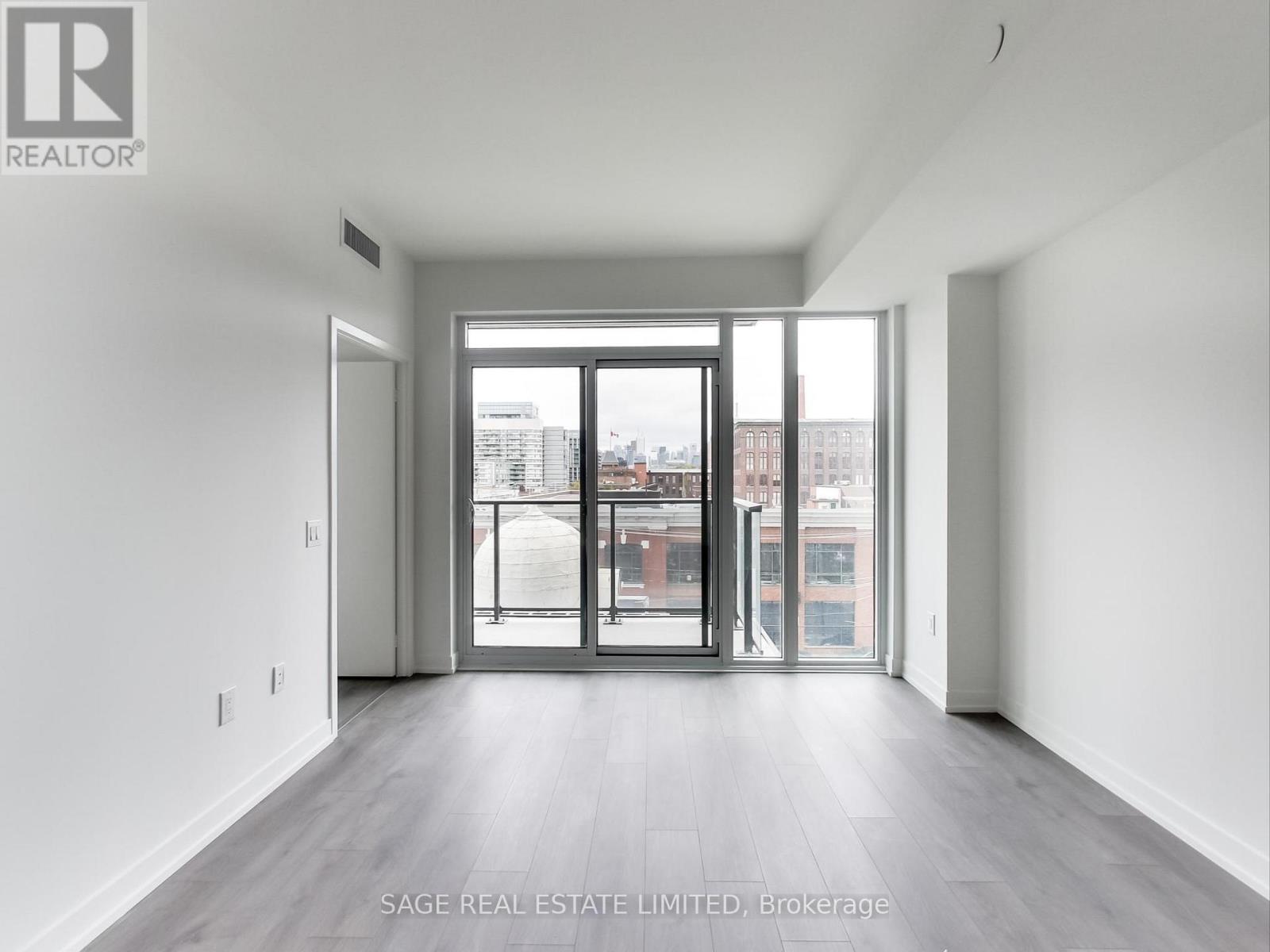 327 - 270 Dufferin Street, Toronto, Ontario  M6K 0H8 - Photo 24 - W12546306