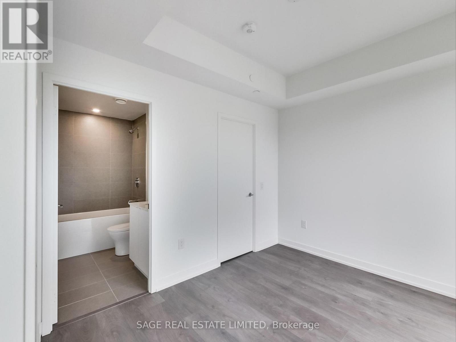 327 - 270 Dufferin Street, Toronto, Ontario  M6K 0H8 - Photo 27 - W12546306