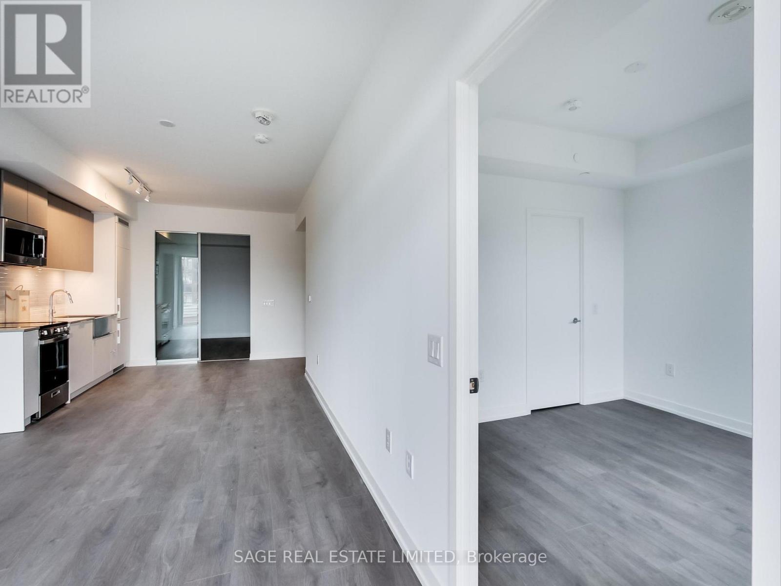 327 - 270 Dufferin Street, Toronto, Ontario  M6K 0H8 - Photo 32 - W12546306