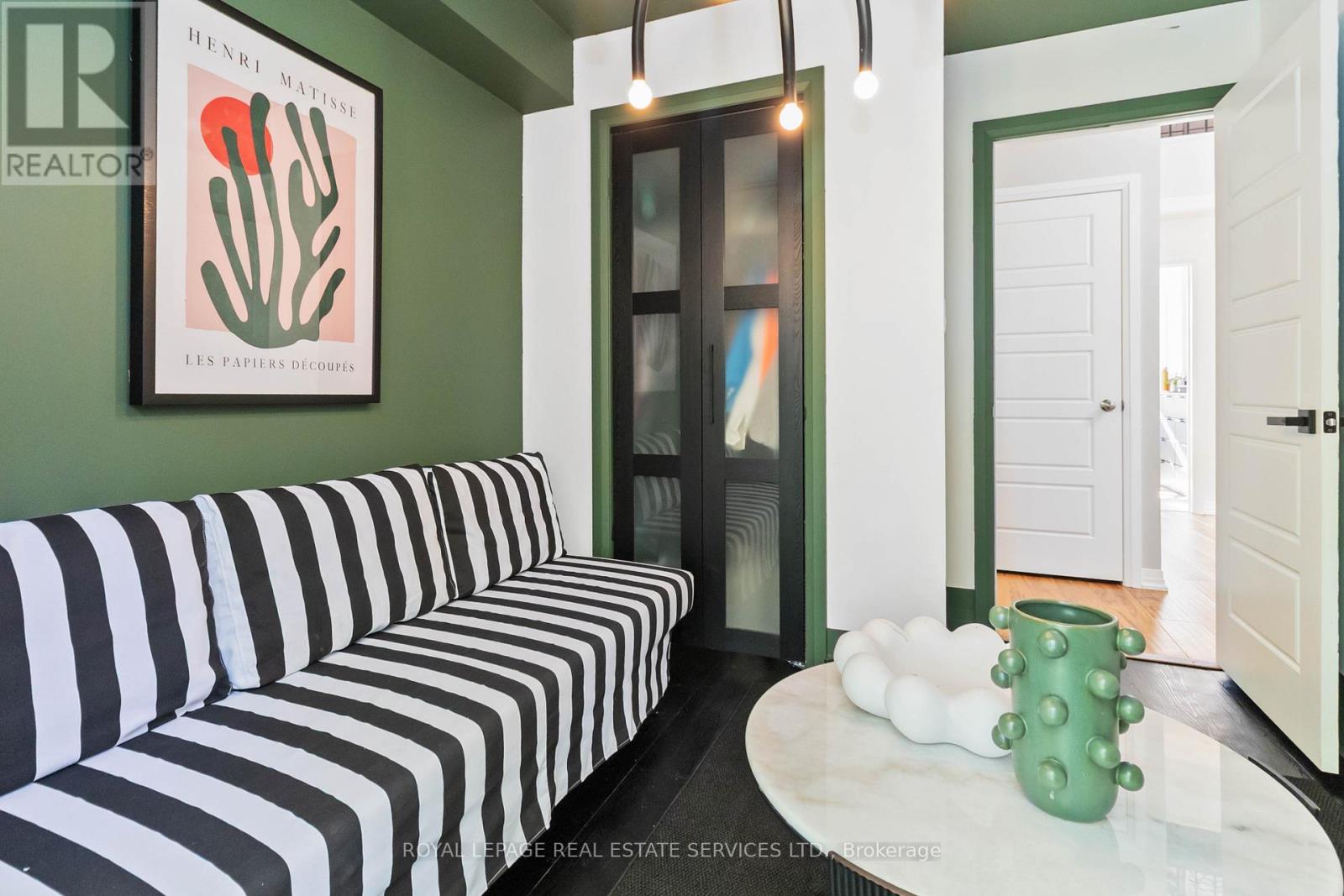 25 - 405 Plains Road E, Burlington, Ontario  L7T 2C9 - Photo 26 - W12546324