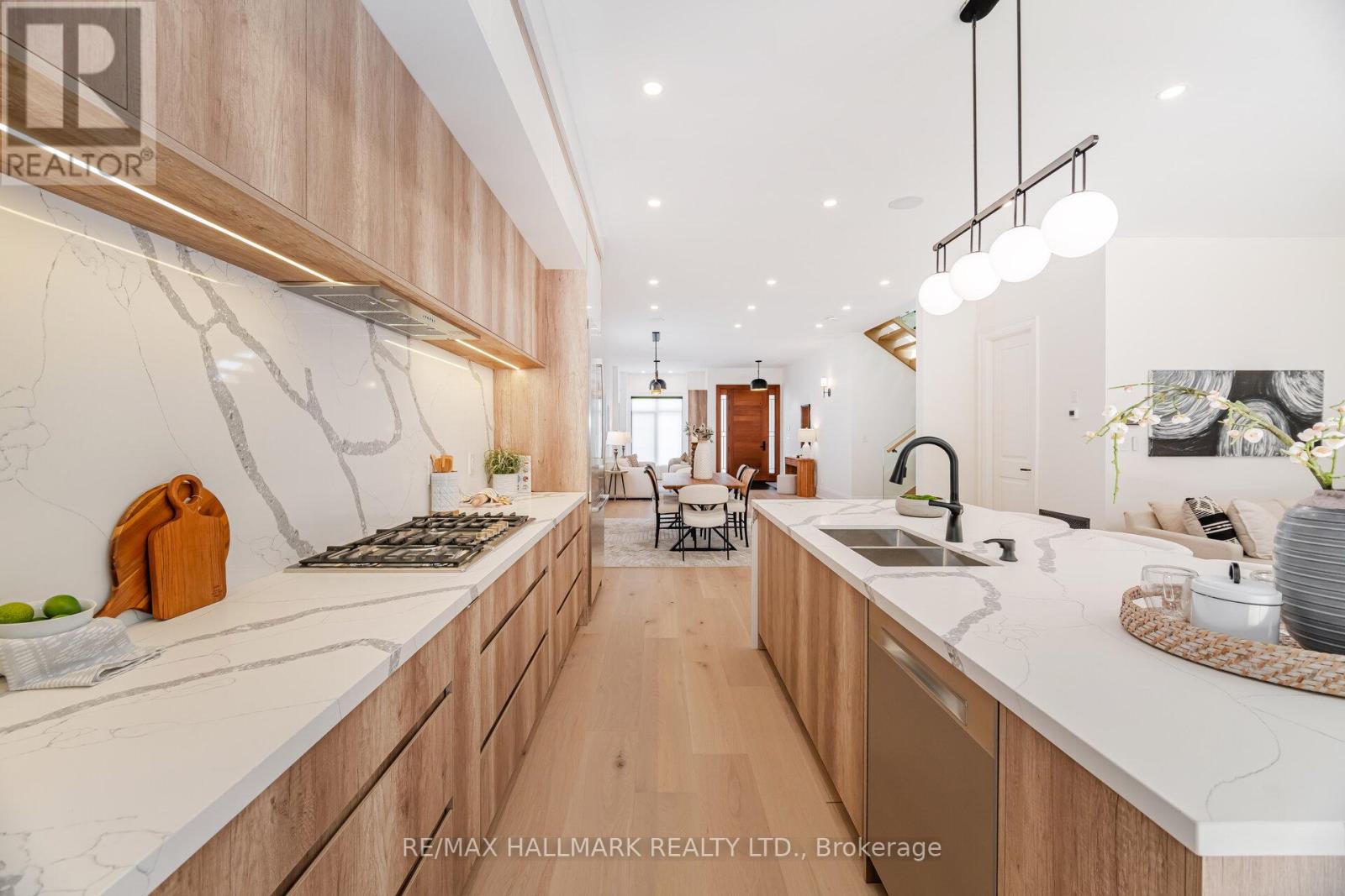 78 South Kingsway, Toronto, Ontario  M6S 3T3 - Photo 12 - W12546330