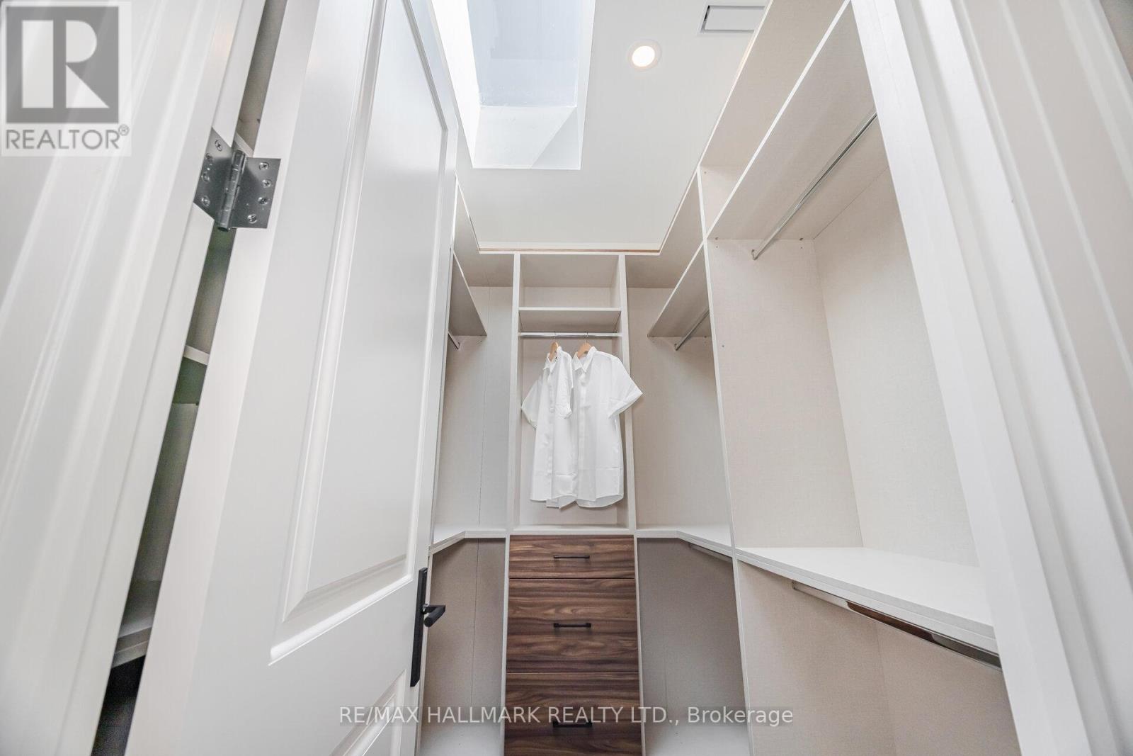 78 South Kingsway, Toronto, Ontario  M6S 3T3 - Photo 27 - W12546330