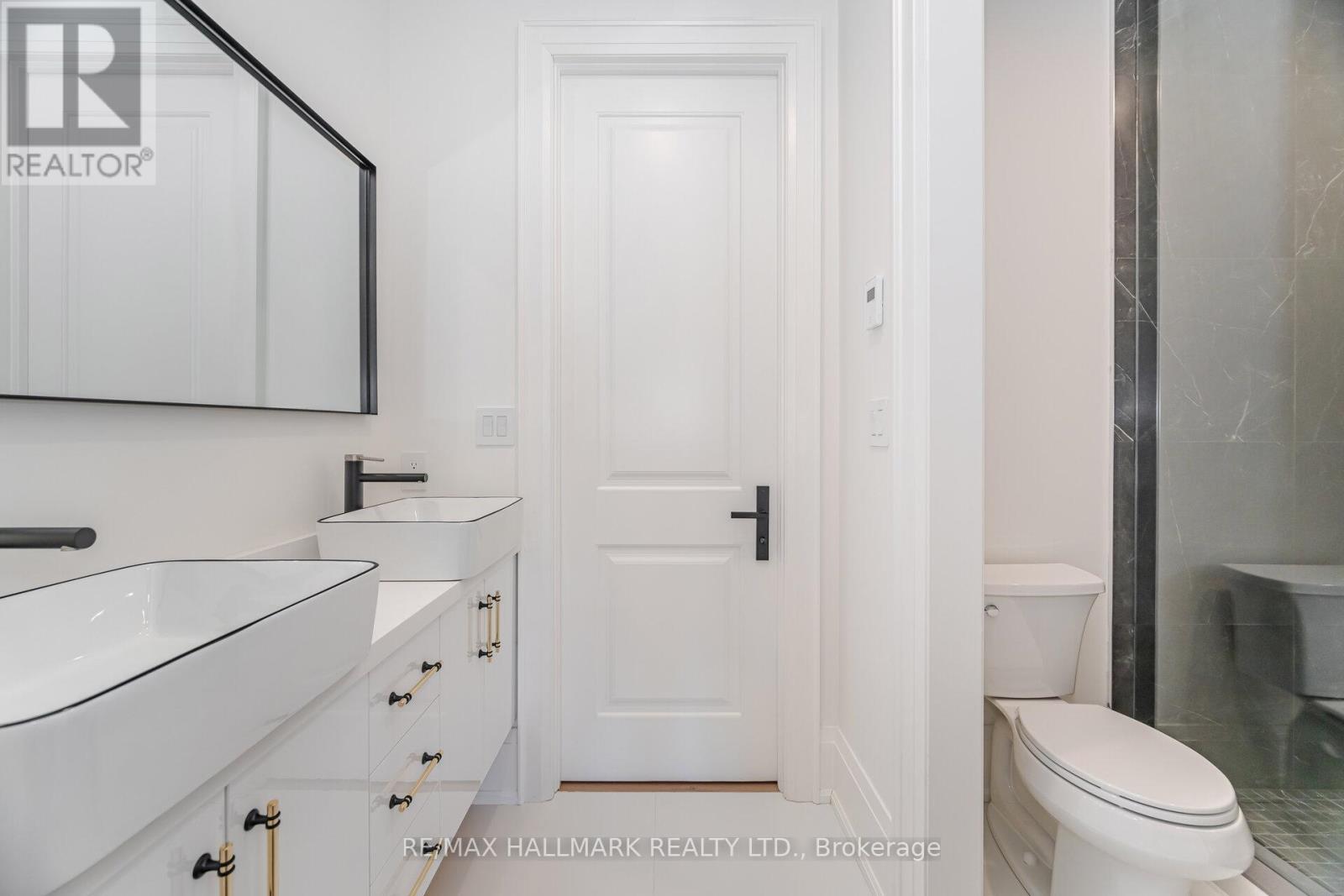 78 South Kingsway, Toronto, Ontario  M6S 3T3 - Photo 35 - W12546330