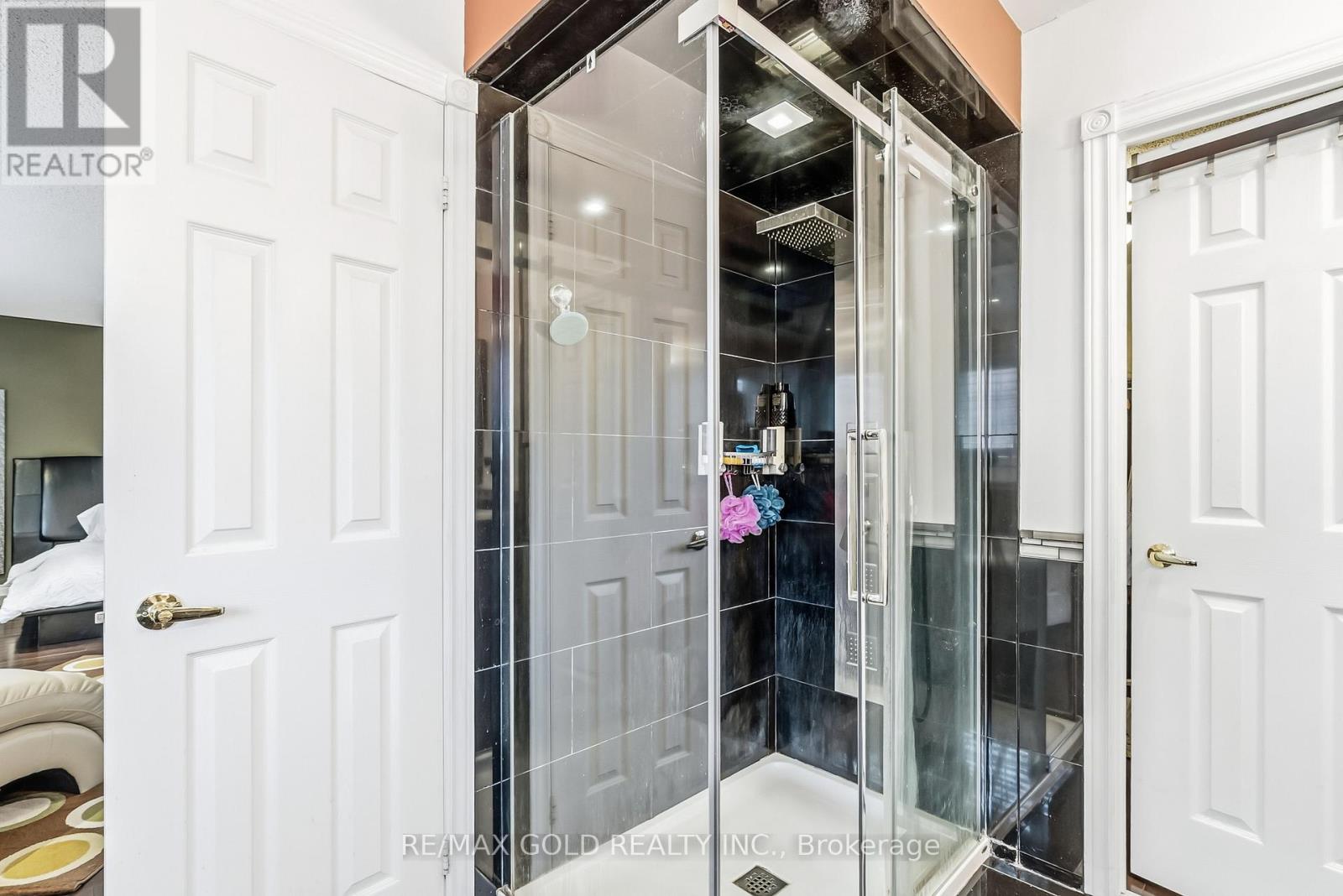 343 Bristol Road E, Mississauga, Ontario  L4Z 3V6 - Photo 24 - W12546338