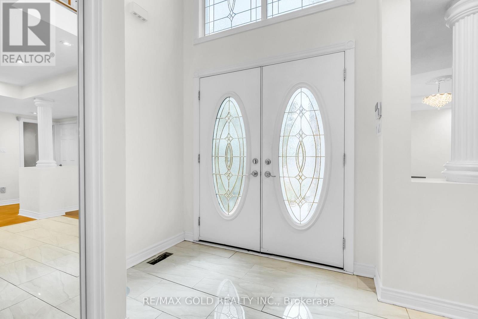 343 Bristol Road E, Mississauga, Ontario  L4Z 3V6 - Photo 5 - W12546338