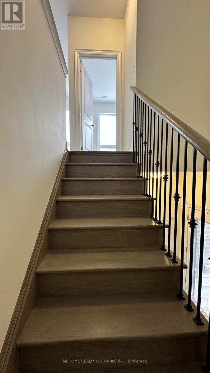 Coach House - 3346 Millicent Avenue, Oakville, Ontario  L6H 0Z6 - Photo 11 - W12546352