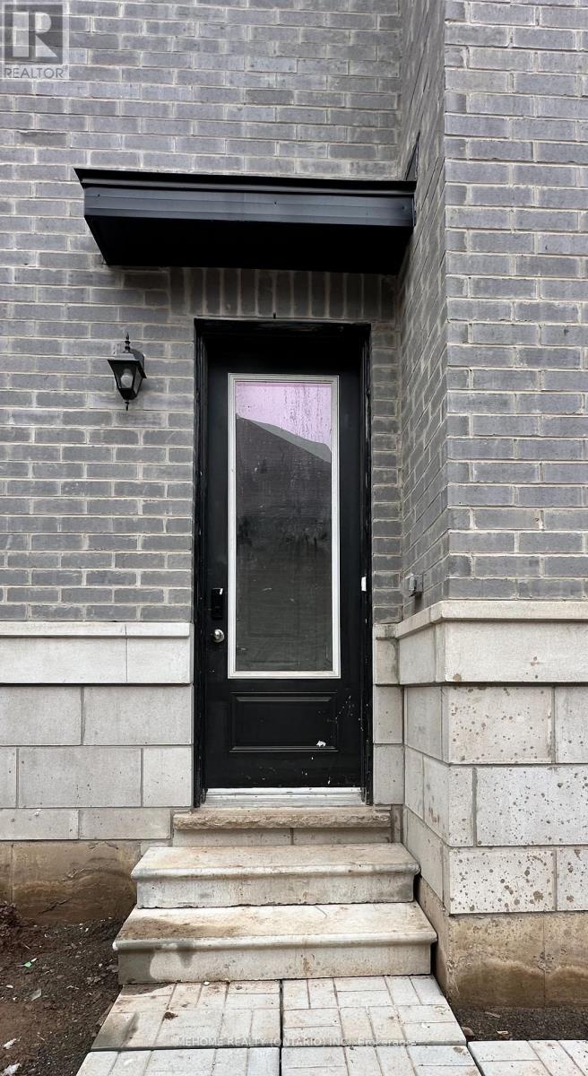 Coach House - 3346 Millicent Avenue, Oakville, Ontario  L6H 0Z6 - Photo 19 - W12546352