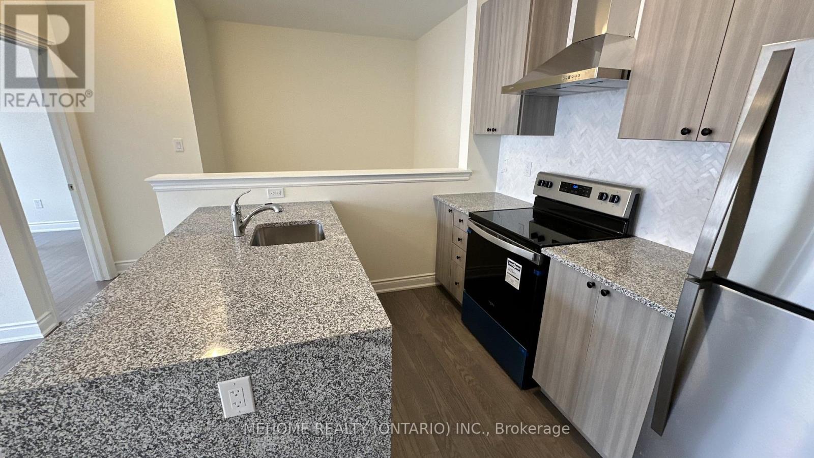 Coach House - 3346 Millicent Avenue, Oakville, Ontario  L6H 0Z6 - Photo 20 - W12546352