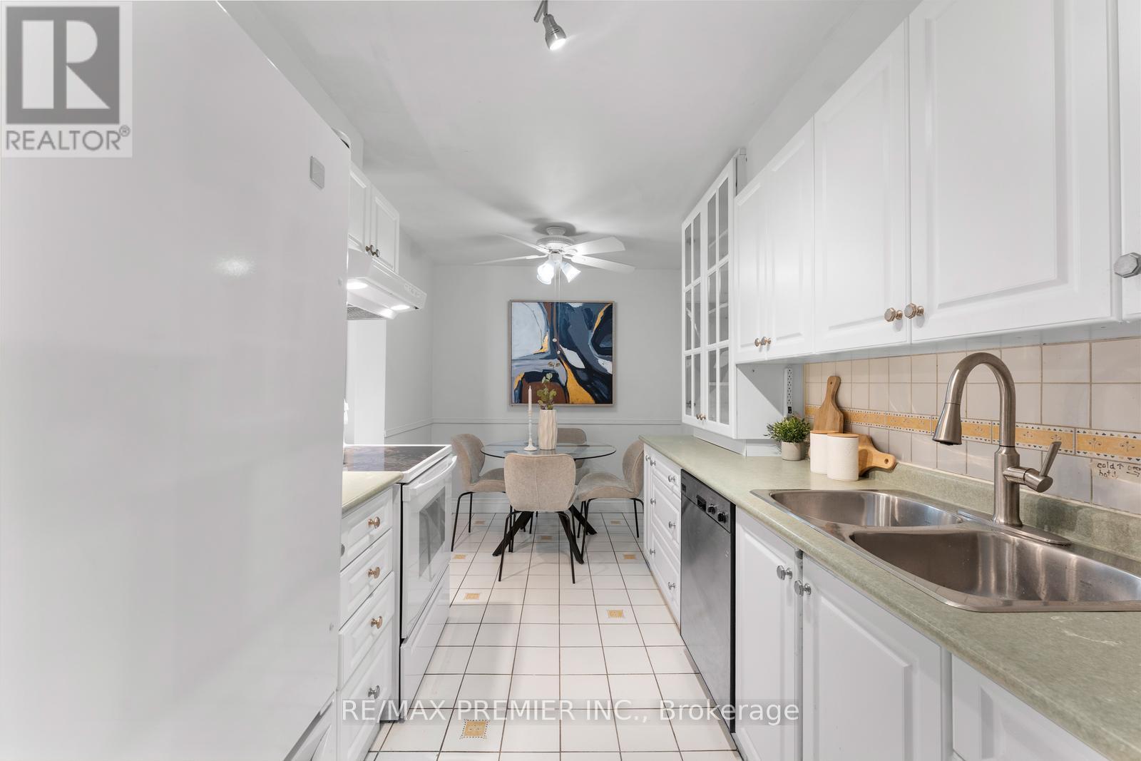 1807 - 61 Richview Road, Toronto, Ontario  M9A 4M8 - Photo 8 - W12546370