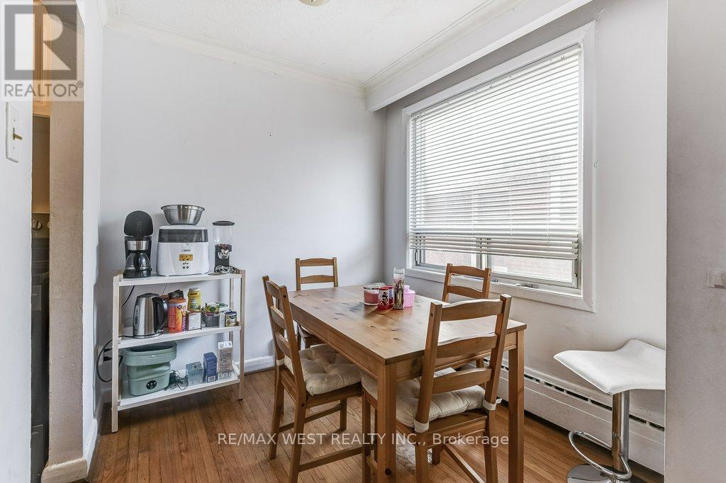 136 Portland Street, Toronto, Ontario  M8Y 1B2 - Photo 29 - W12546426