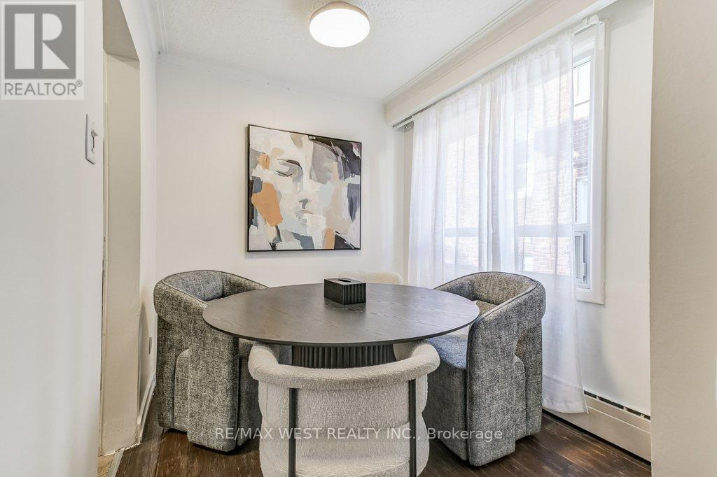 136 Portland Street, Toronto, Ontario  M8Y 1B2 - Photo 8 - W12546426