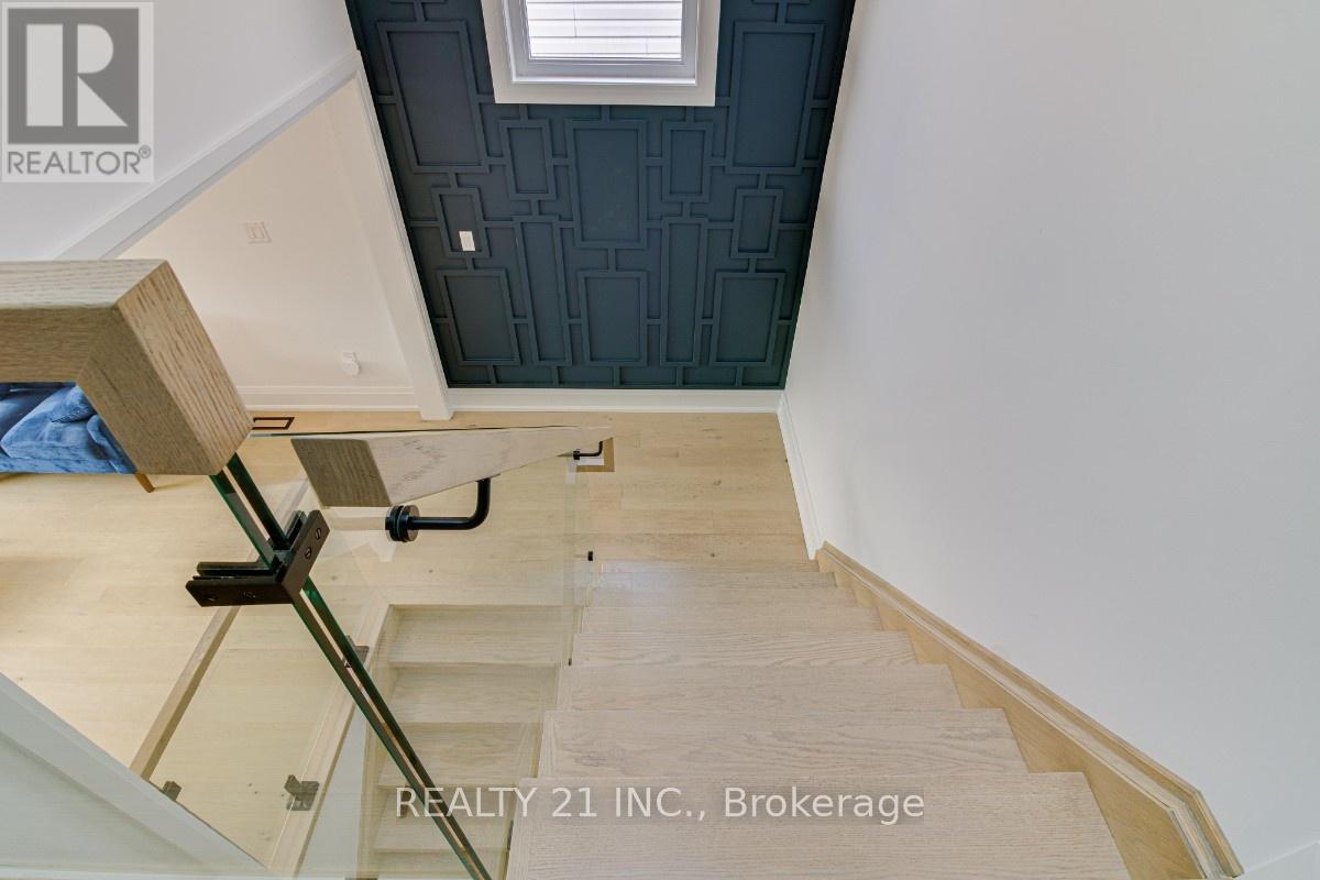 83 Kalmar Avenue, Toronto, Ontario M1N 3G5 - Photo 9 - E12544760