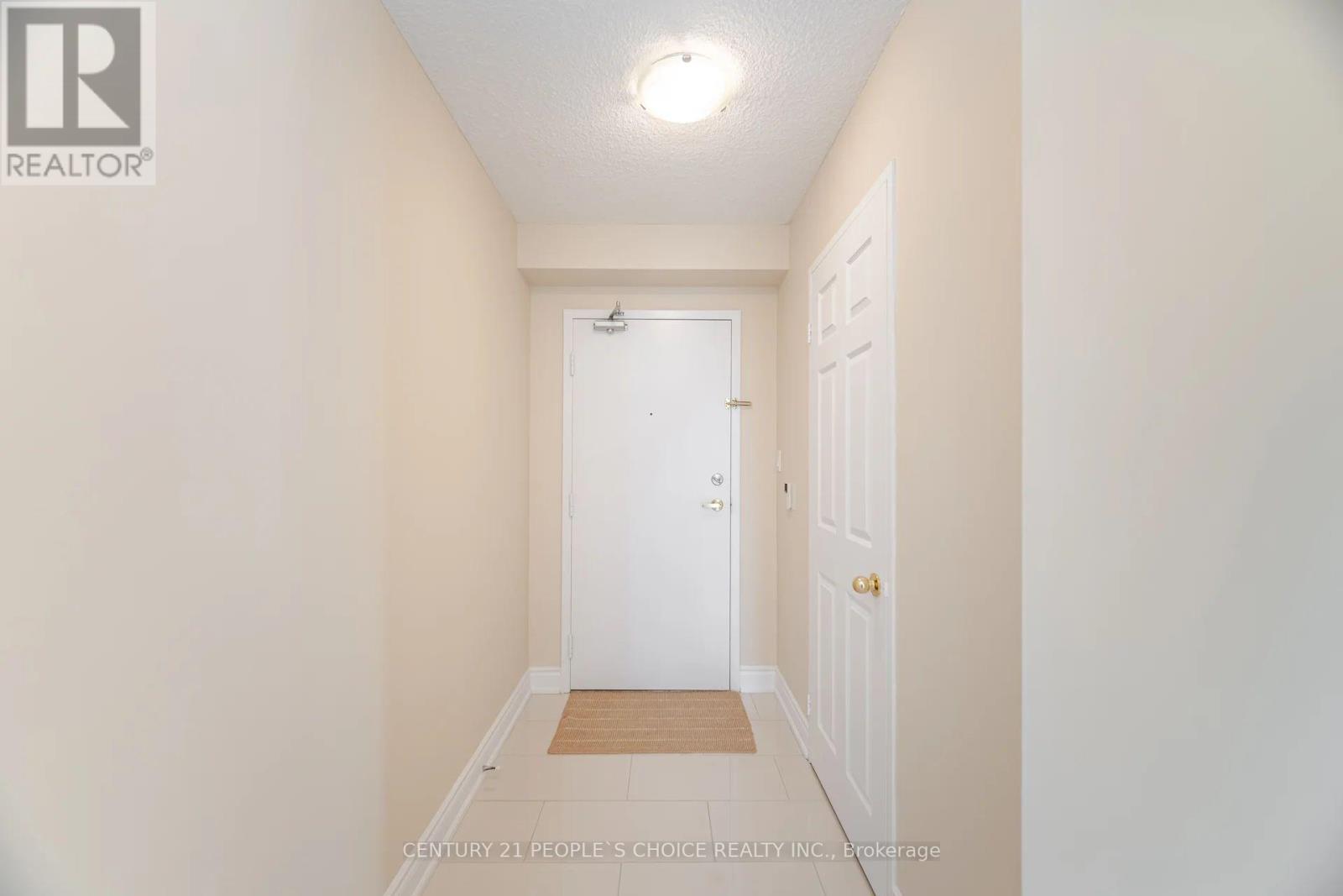 1603 - 3605 Kariya Drive, Mississauga, Ontario L5B 3J4 - Photo 3 - W12501872