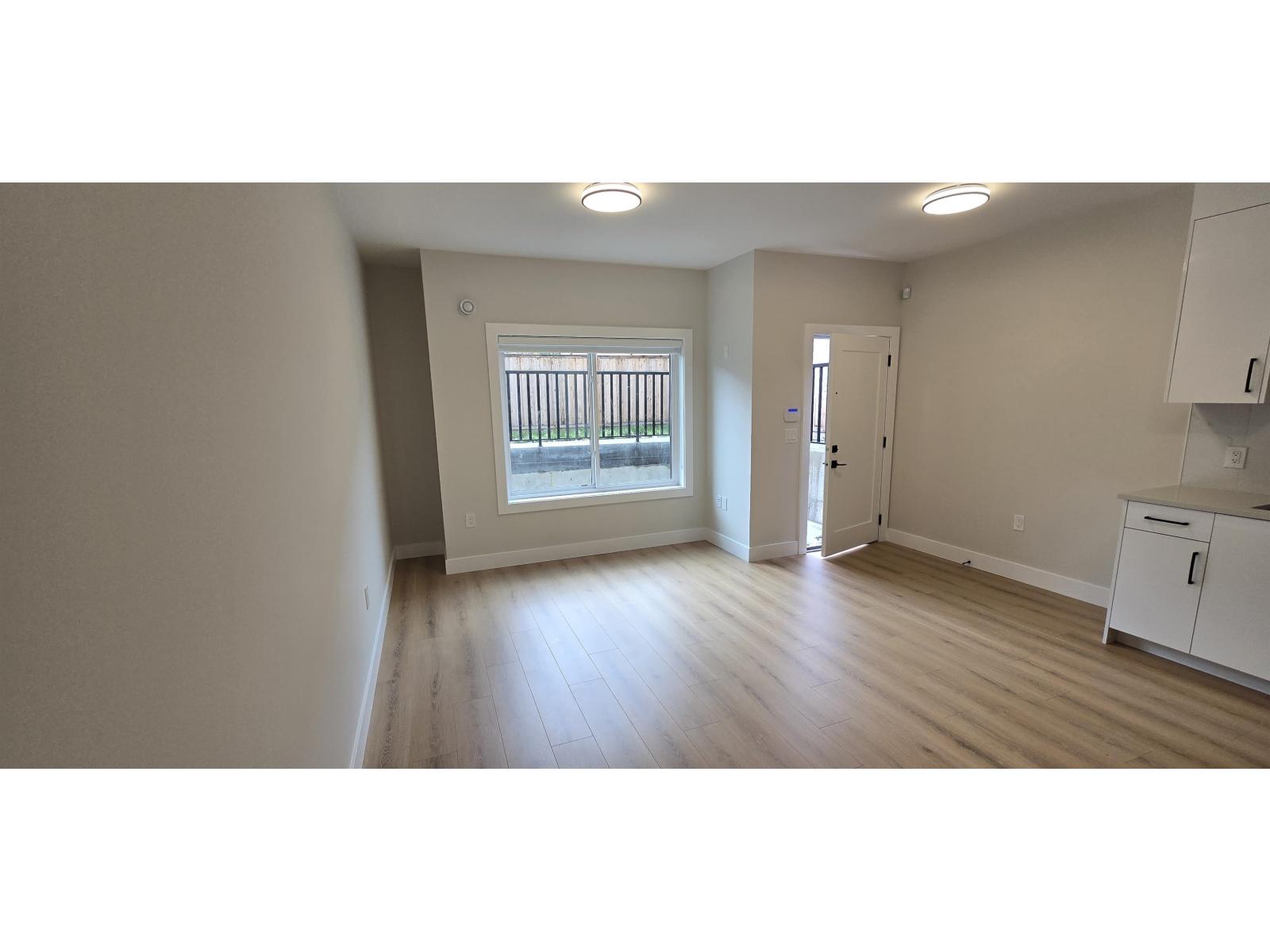 16632 18a Avenue, Surrey, British Columbia V3Z 1A2 - Photo 8 - R3067556