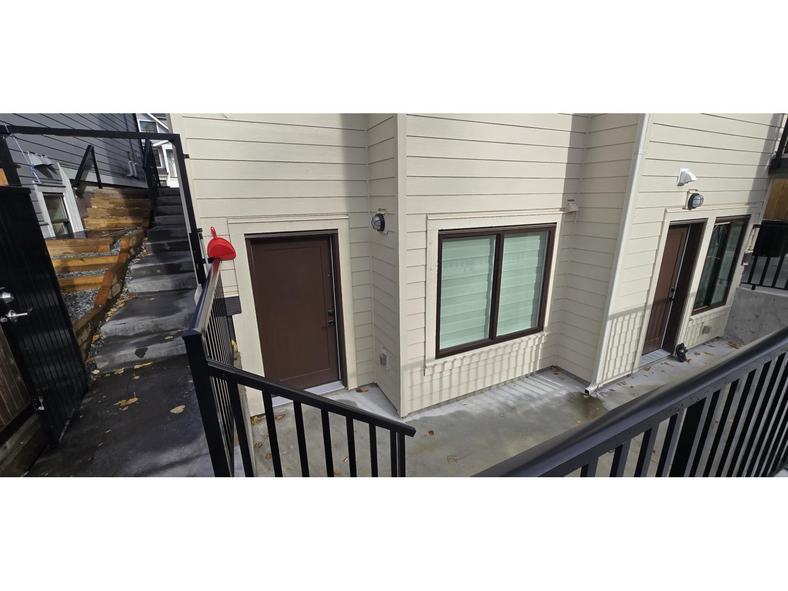 16632 18a Avenue, Surrey, British Columbia V3Z 1A2 - Photo 9 - R3067556