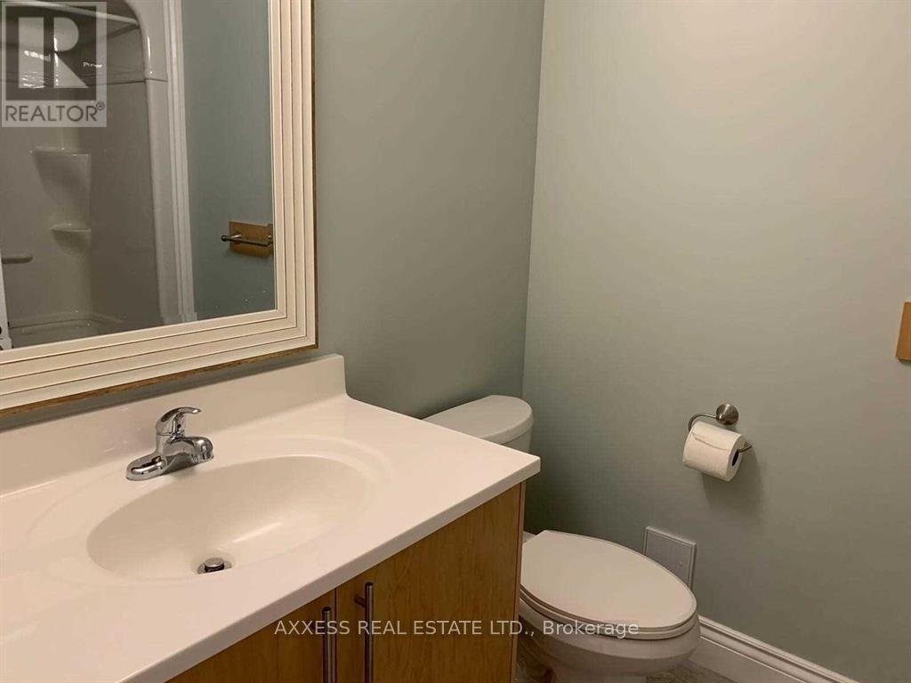 58 Spadara Drive, Hamilton, Ontario  L9B 2K3 - Photo 12 - X12546242