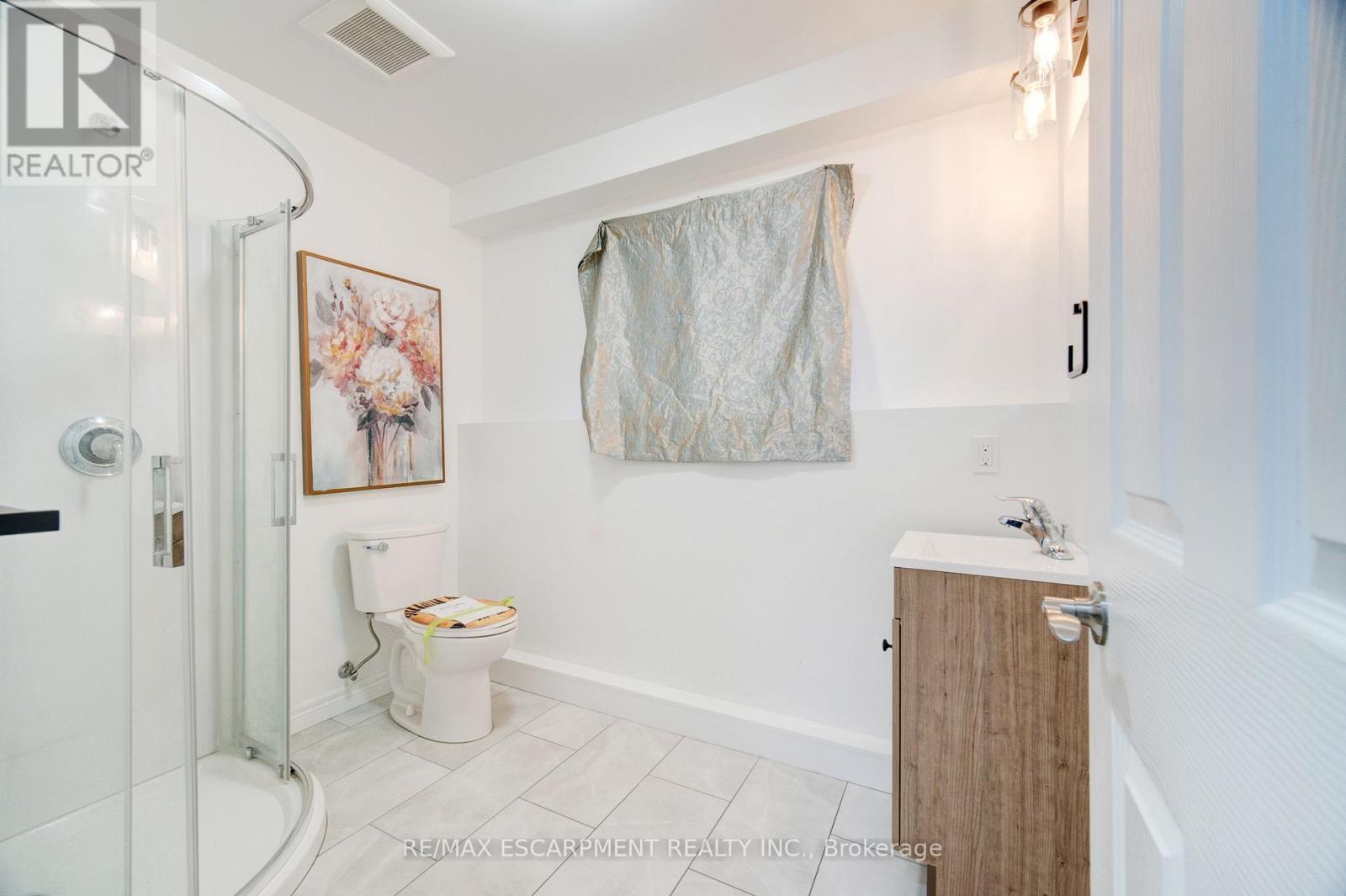 25 Patterson Drive, Brantford, Ontario  N3S 6W8 - Photo 12 - X12546304