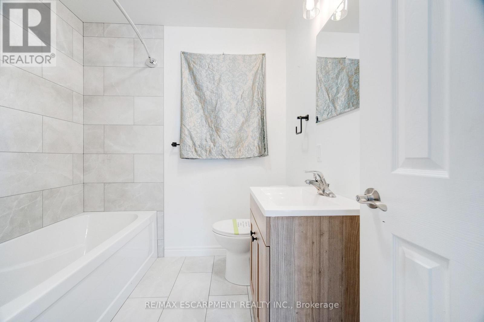 25 Patterson Drive, Brantford, Ontario  N3S 6W8 - Photo 25 - X12546304