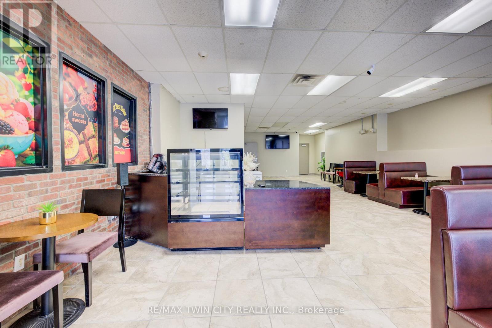 185 King Street N, Waterloo, Ontario  N2J 0E1 - Photo 11 - X12546332