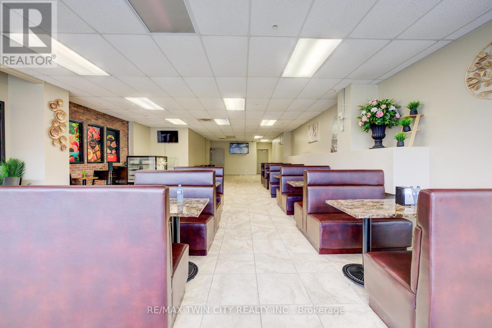 185 King Street N, Waterloo, Ontario  N2J 0E1 - Photo 14 - X12546332