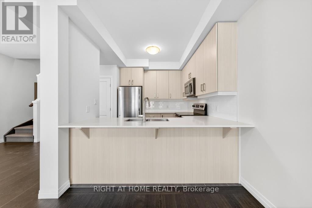 100 - 30 Times Square Boulevard, Hamilton, Ontario  L8J 0L8 - Photo 18 - X12546344