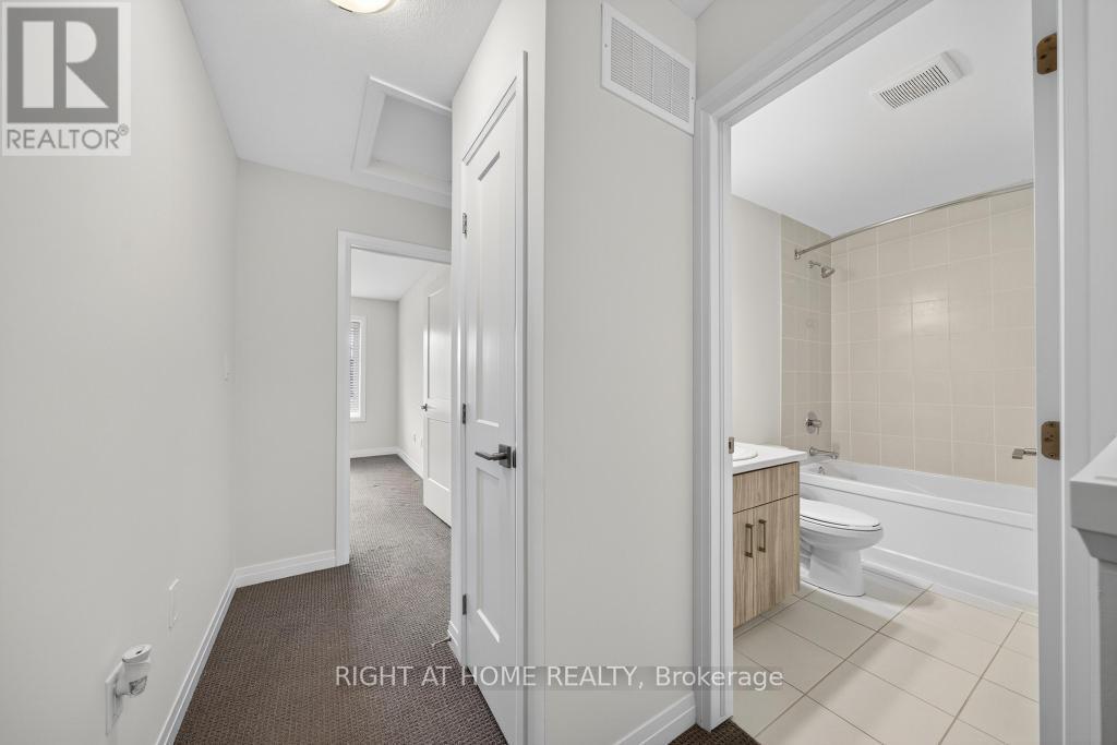 100 - 30 Times Square Boulevard, Hamilton, Ontario  L8J 0L8 - Photo 25 - X12546344