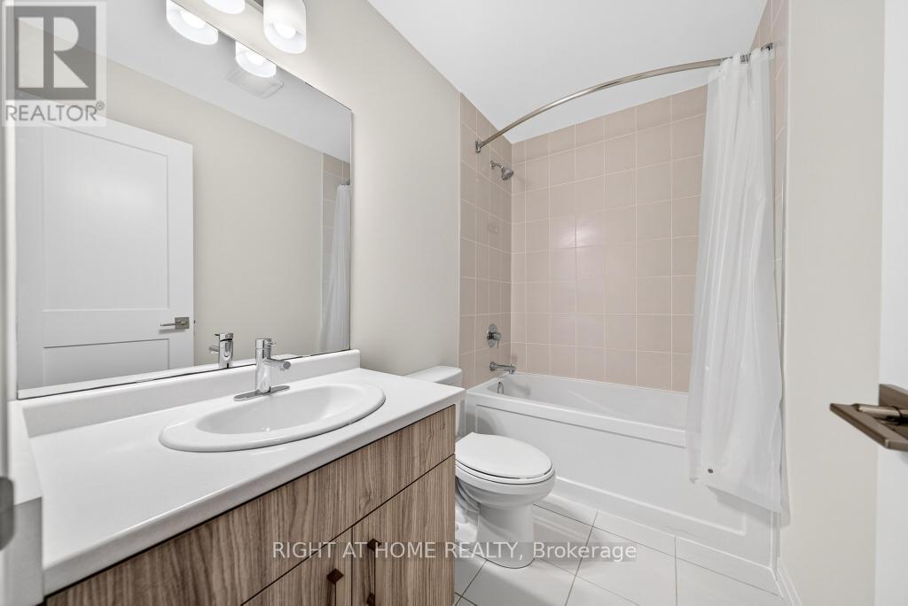 100 - 30 Times Square Boulevard, Hamilton, Ontario  L8J 0L8 - Photo 26 - X12546344