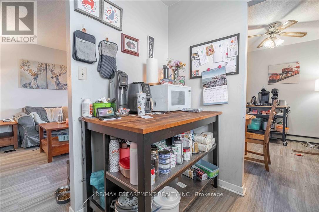 502 - 23 Main Street, Hamilton, Ontario  L9H 2P7 - Photo 14 - X12546348