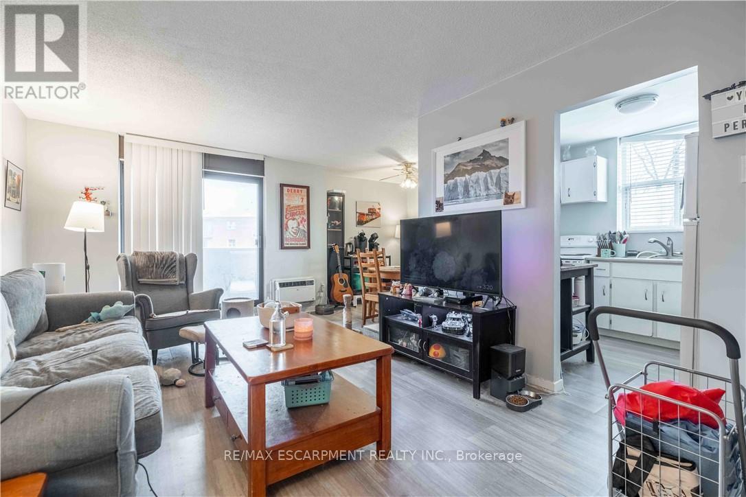 502 - 23 Main Street, Hamilton, Ontario  L9H 2P7 - Photo 22 - X12546348