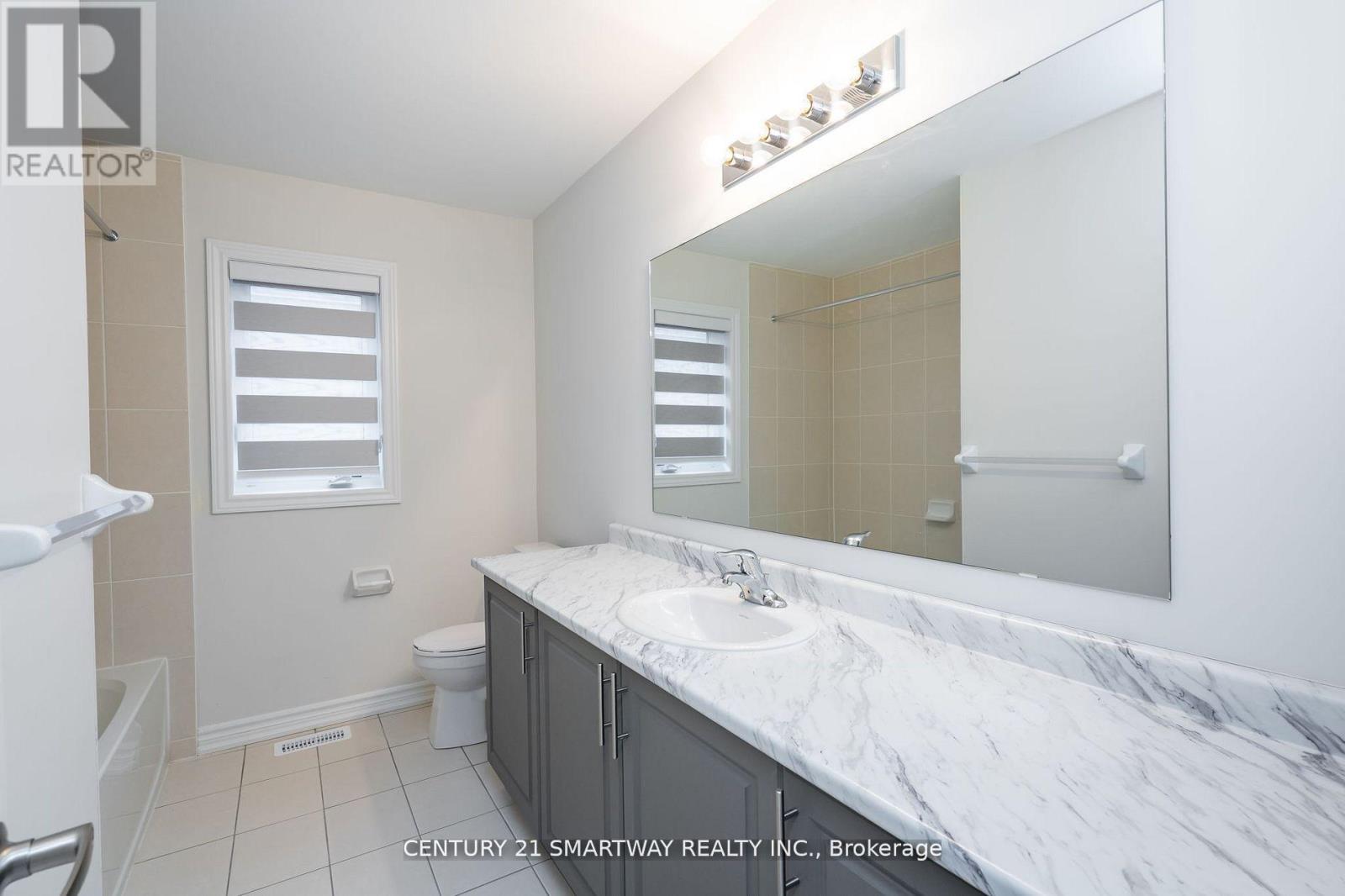 26 Huntsworth Avenue, Thorold, Ontario  L2V 5G7 - Photo 31 - X12546354