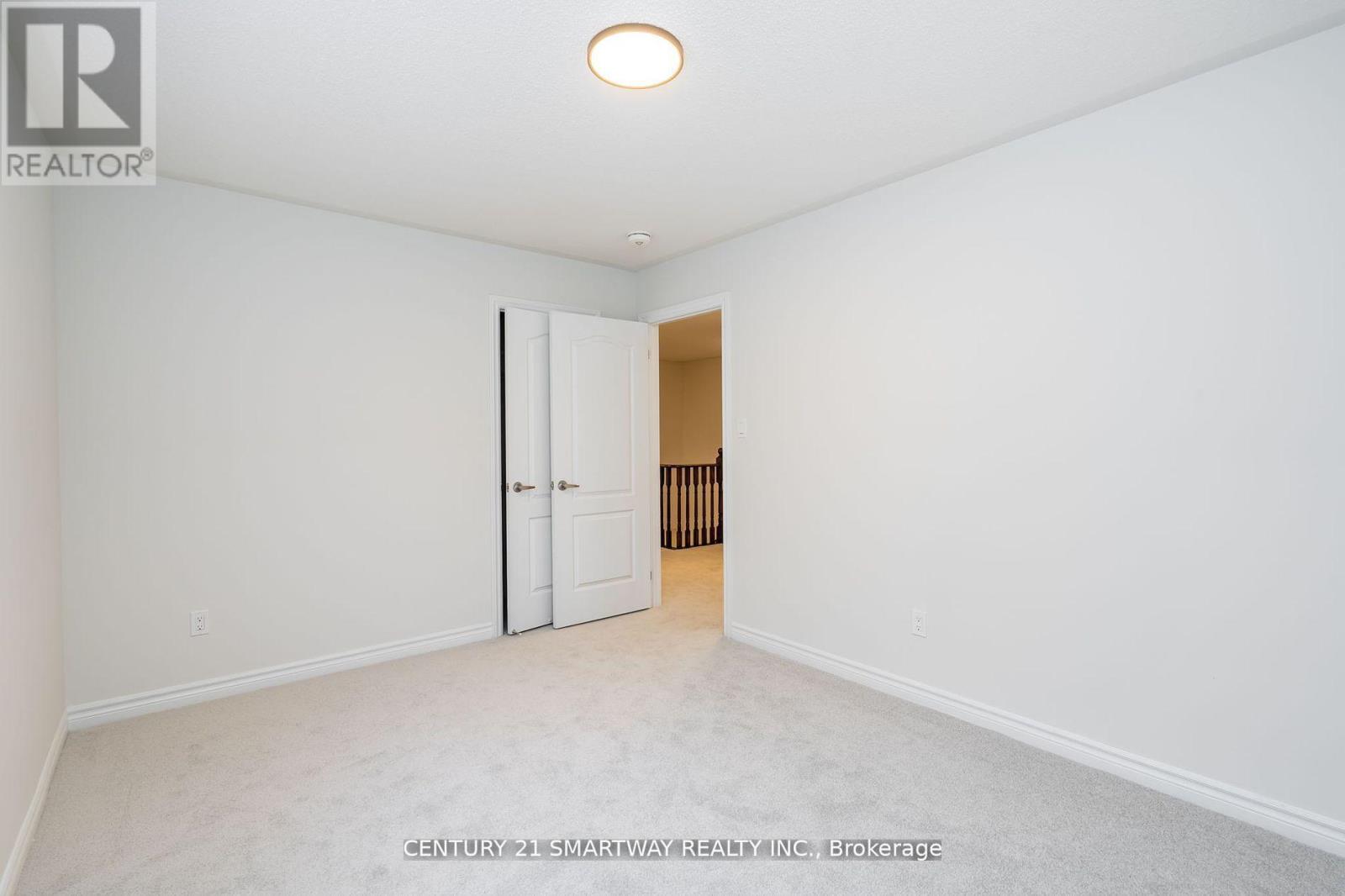 26 Huntsworth Avenue, Thorold, Ontario  L2V 5G7 - Photo 35 - X12546354