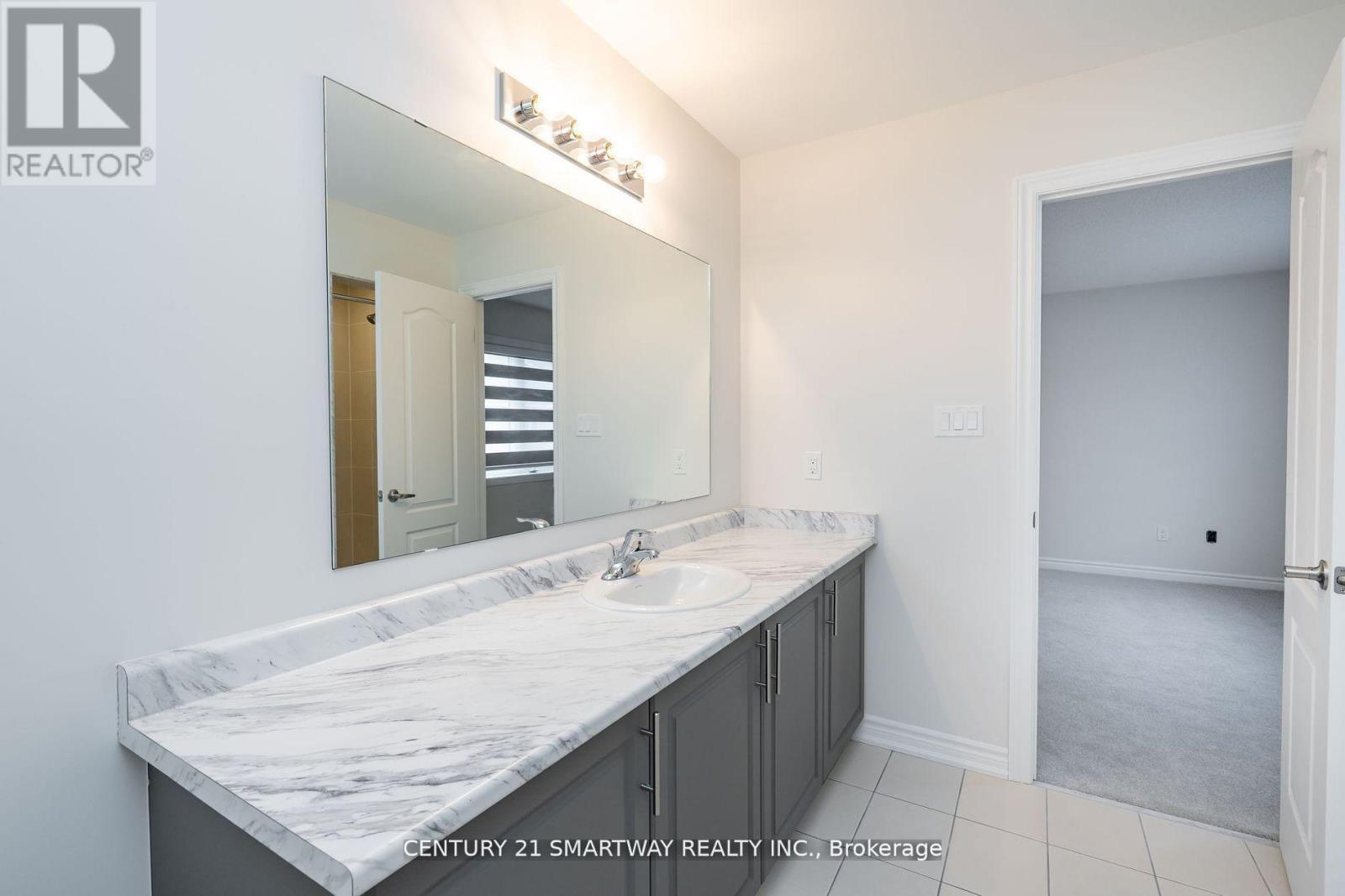 26 Huntsworth Avenue, Thorold, Ontario  L2V 5G7 - Photo 41 - X12546354