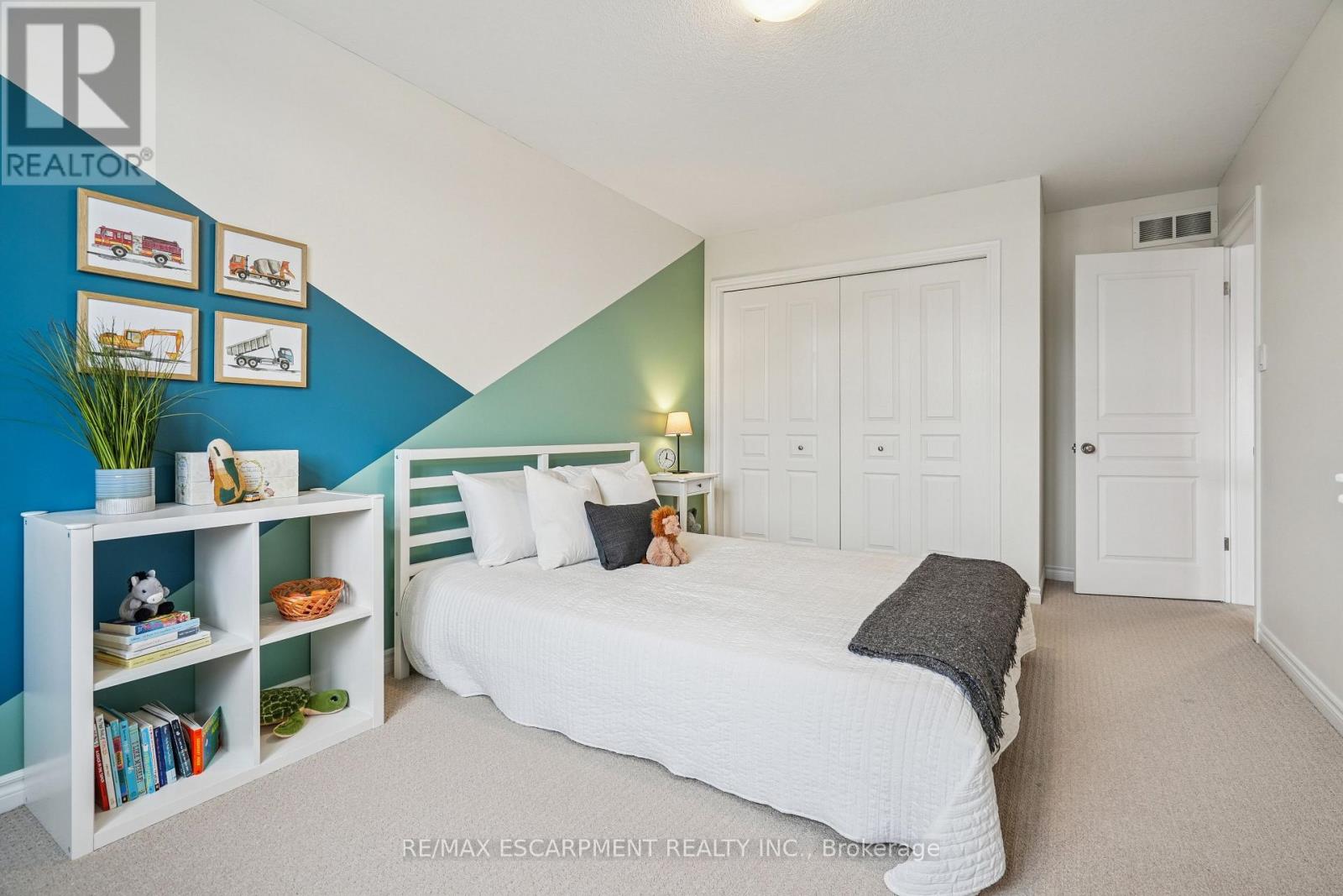 9 Pearson Street, Guelph, Ontario  N1L 0C2 - Photo 24 - X12546398