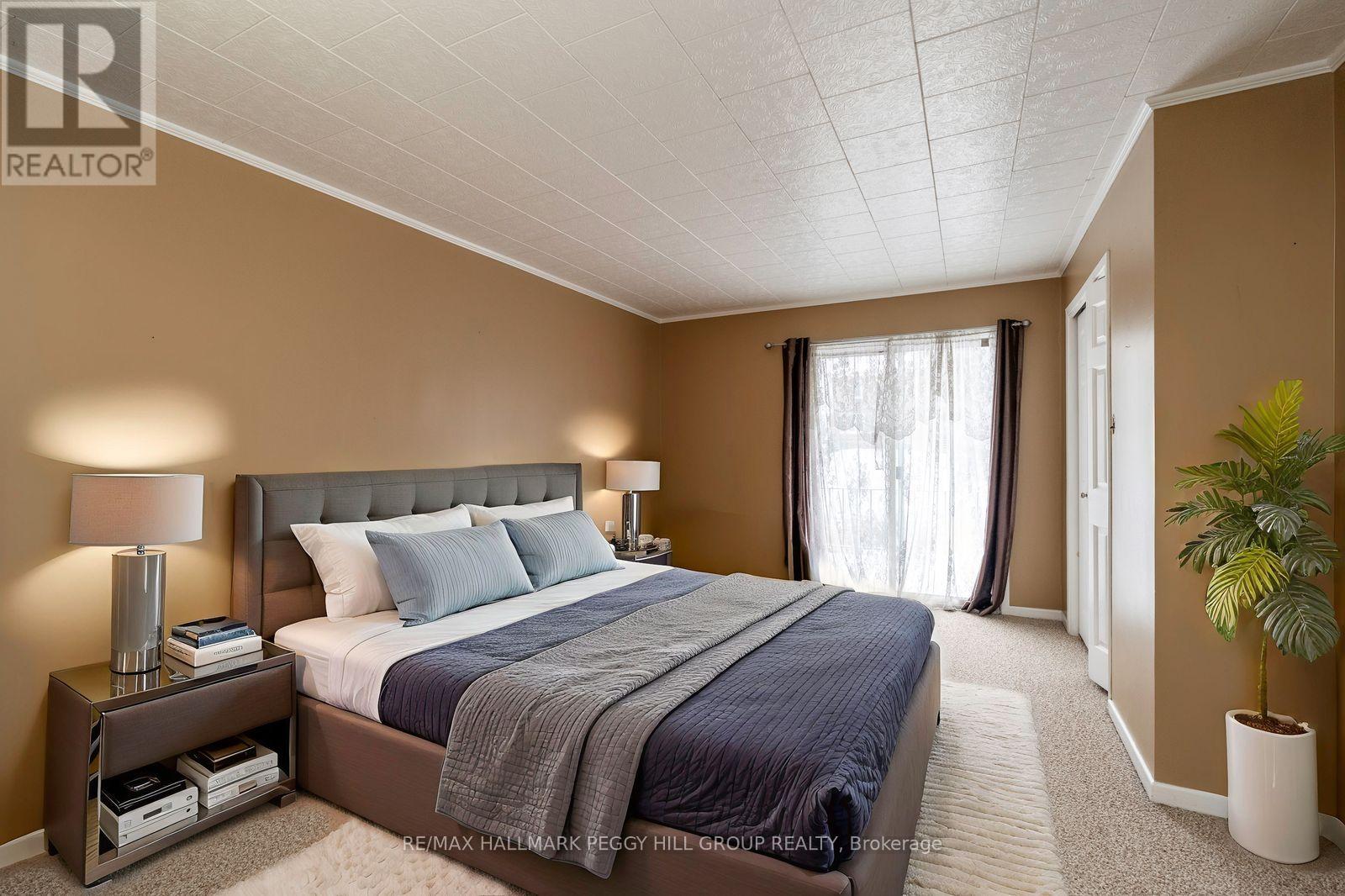 156 Centre Street, Burk's Falls, Ontario  P0A 1C0 - Photo 11 - X12546406