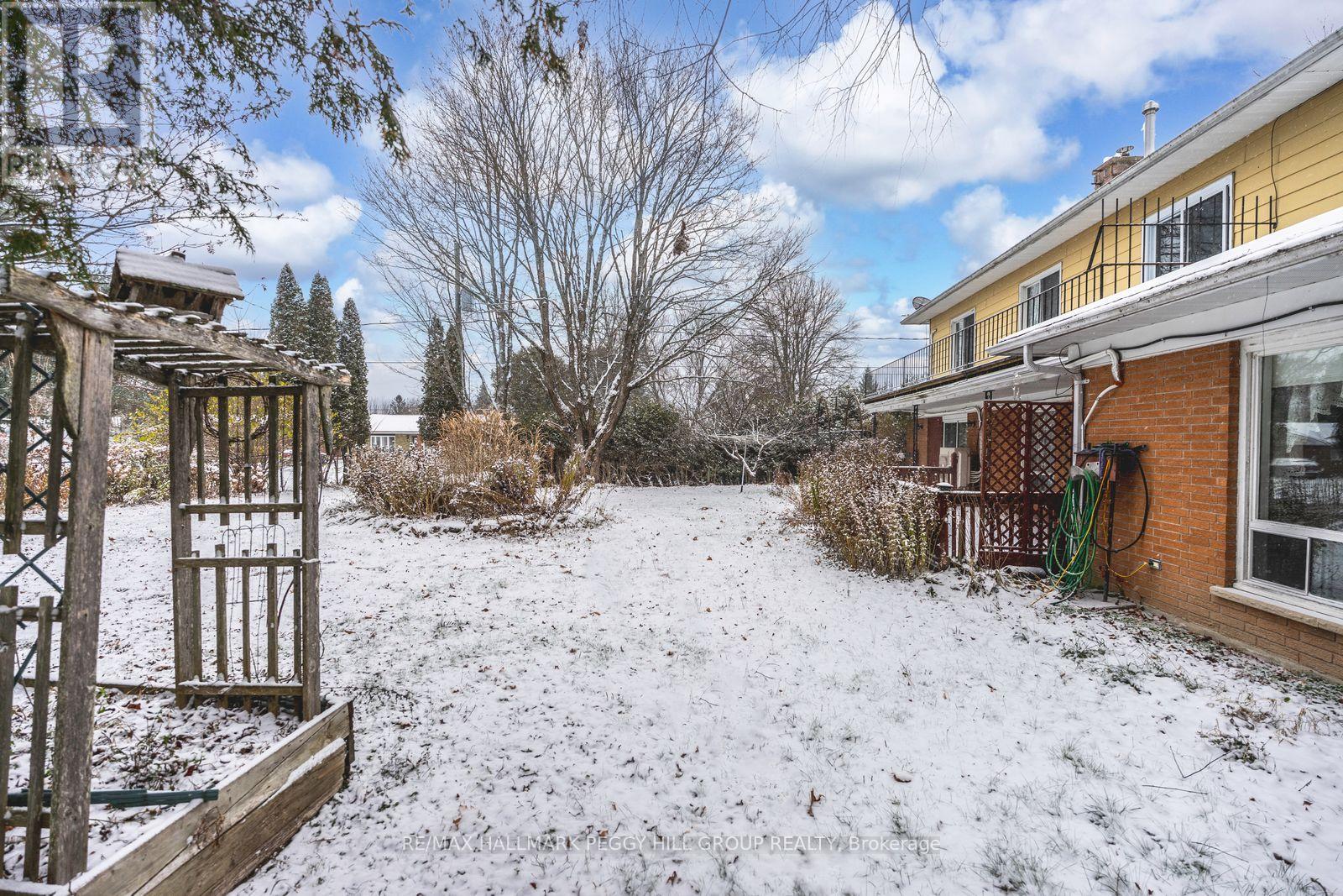 156 Centre Street, Burk's Falls, Ontario  P0A 1C0 - Photo 16 - X12546406