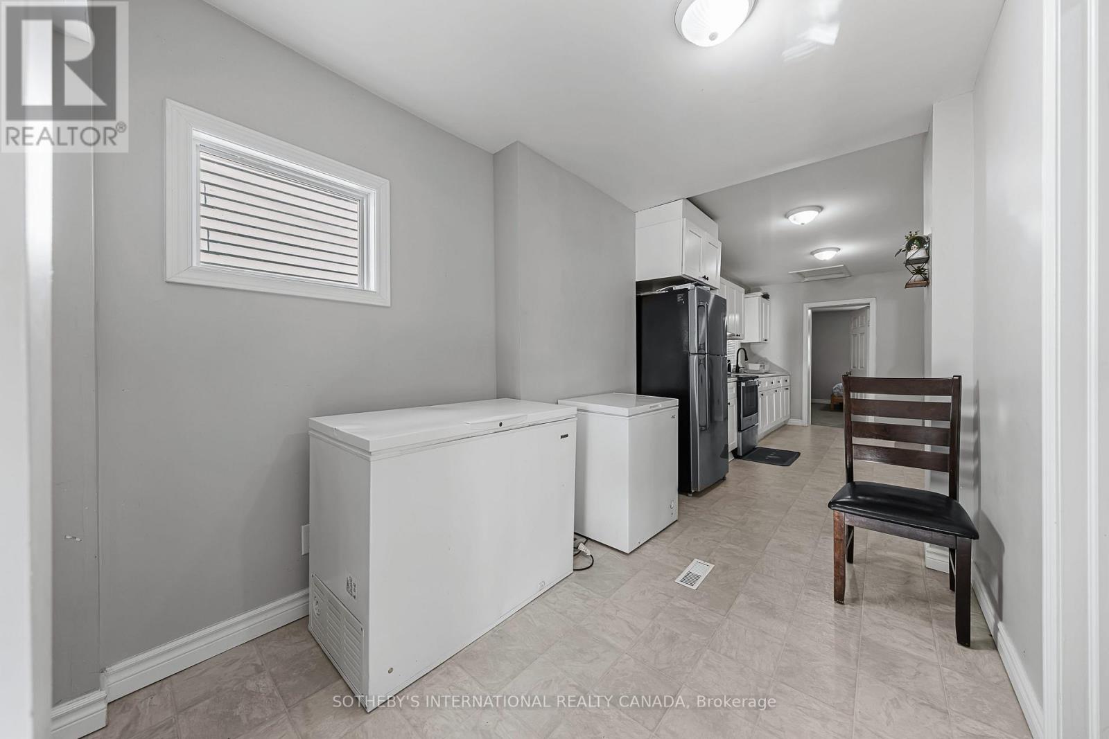 15 Grantham Avenue, Cambridge, Ontario  N1R 4V3 - Photo 10 - X12546408