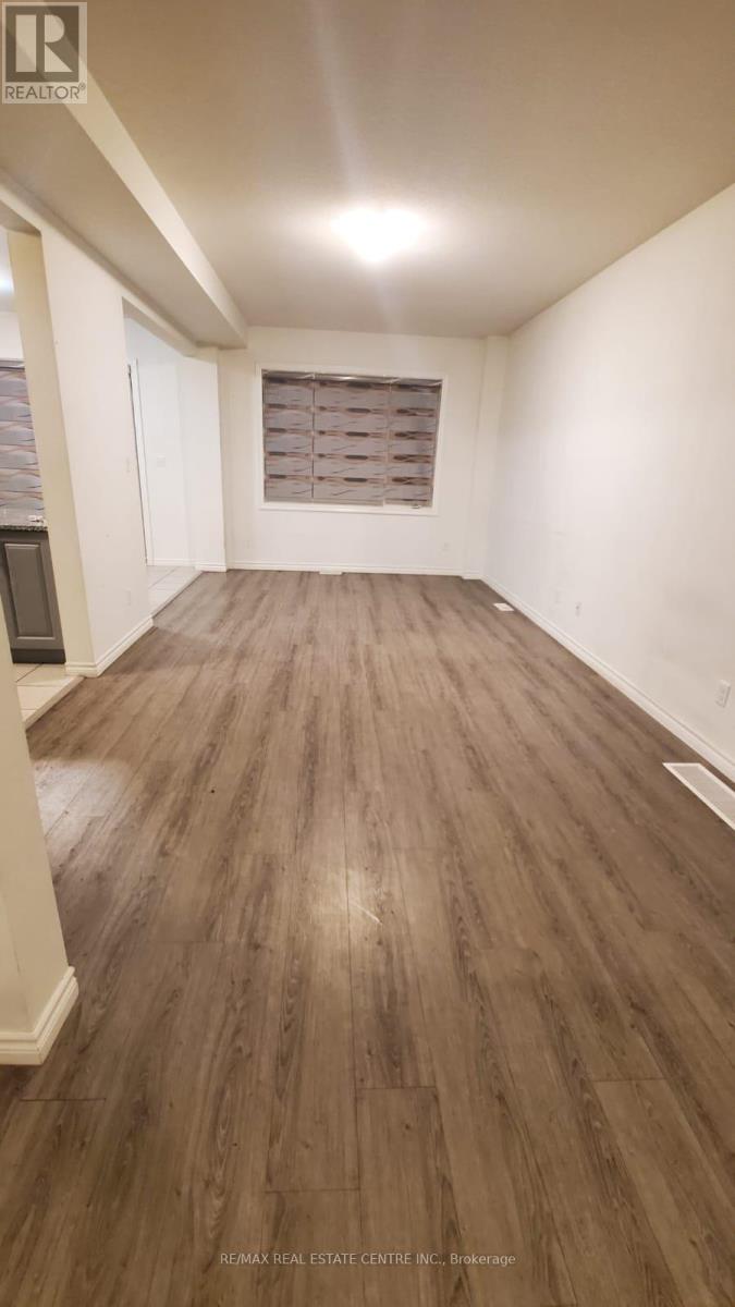 19 Saddlebrook Court, Kitchener, Ontario  N2R 0P6 - Photo 15 - X12546444